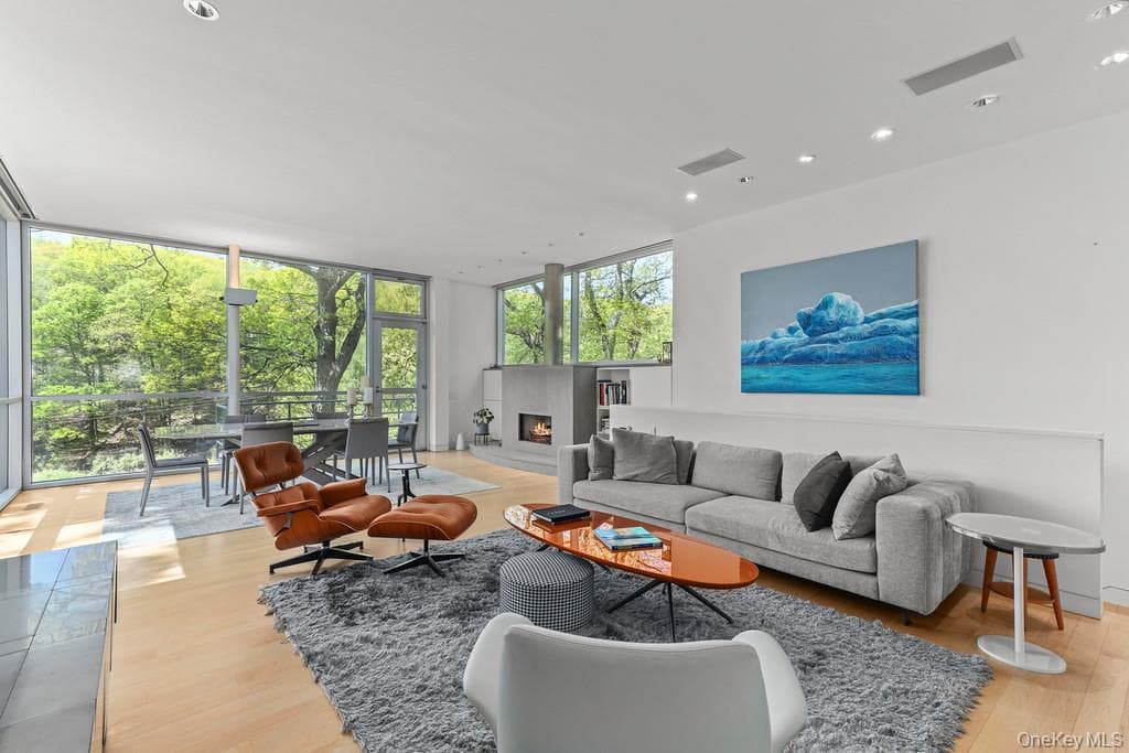 54 Cross Pond Road thumbnail 8