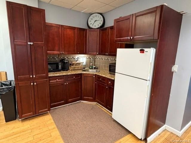 3928 E Tremont Avenue thumbnail 17