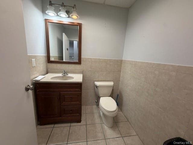 3928 E Tremont Avenue thumbnail 8