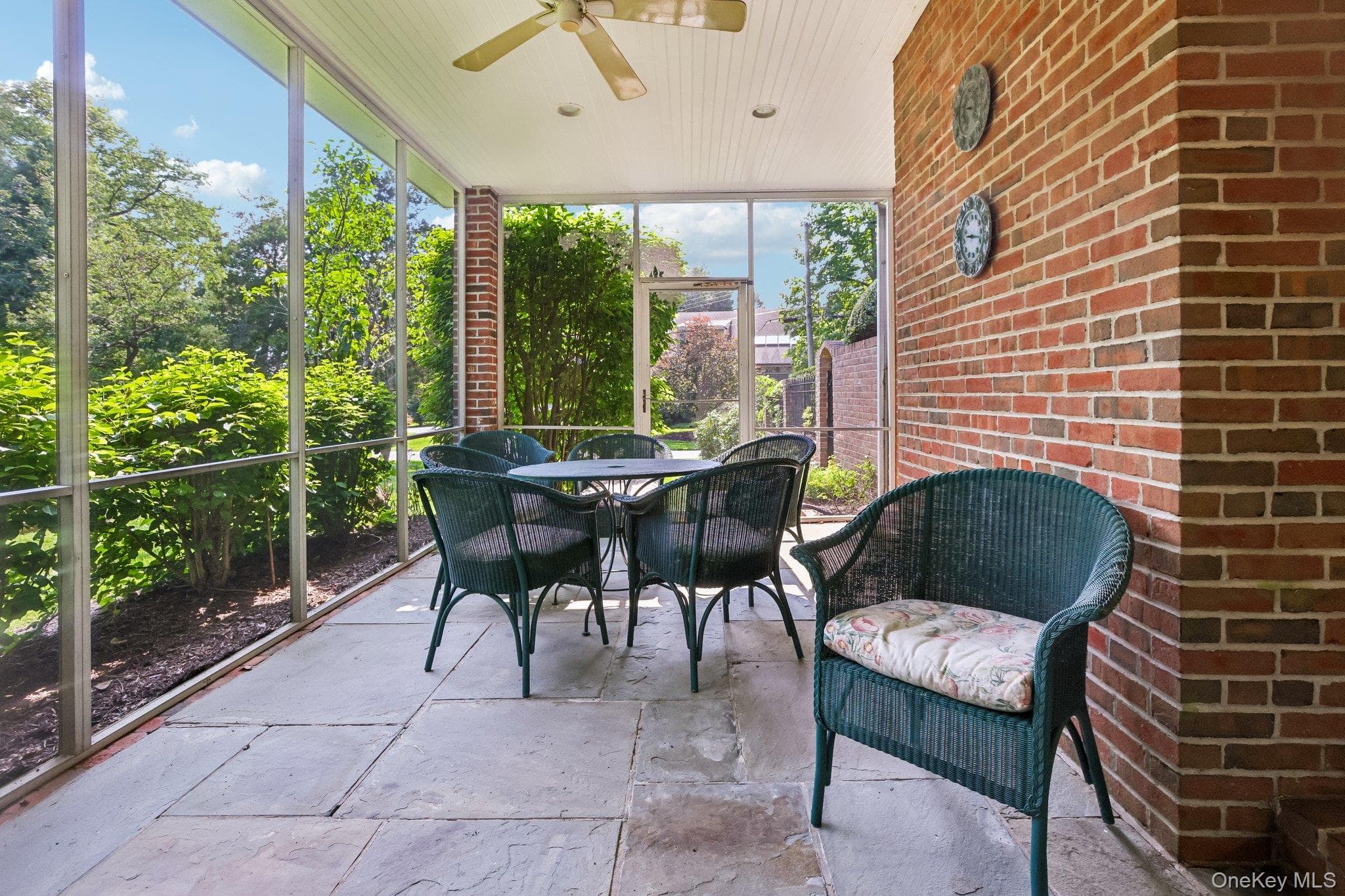 90 Greenhaven Road thumbnail 12