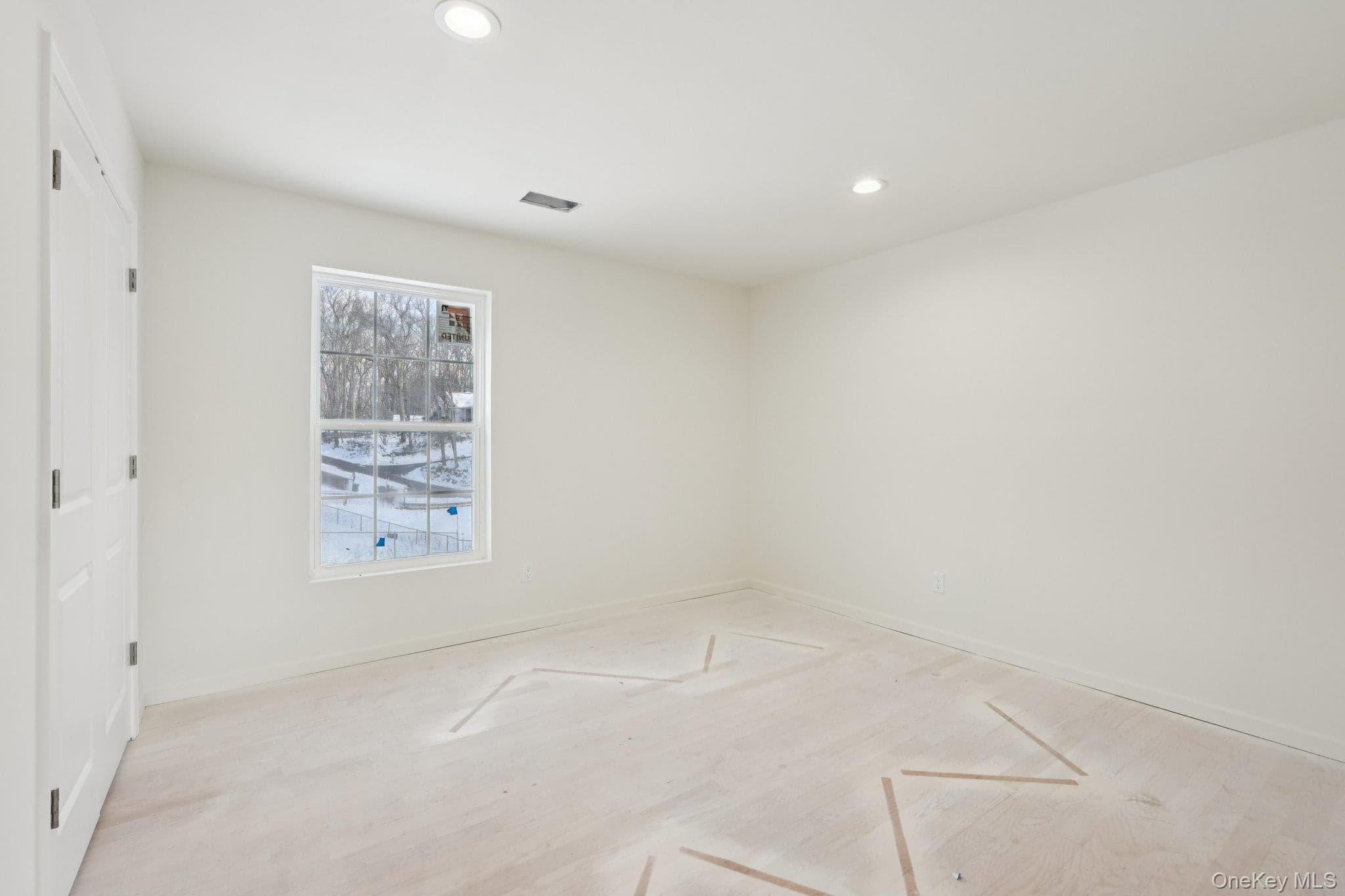 10 Vargas (aka 70 Jessup Ln) Circle thumbnail 27