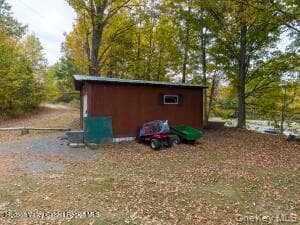 11 Miller Lane thumbnail 25