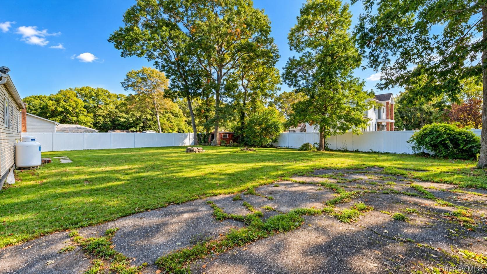 78 Shinnecock Avenue thumbnail 9