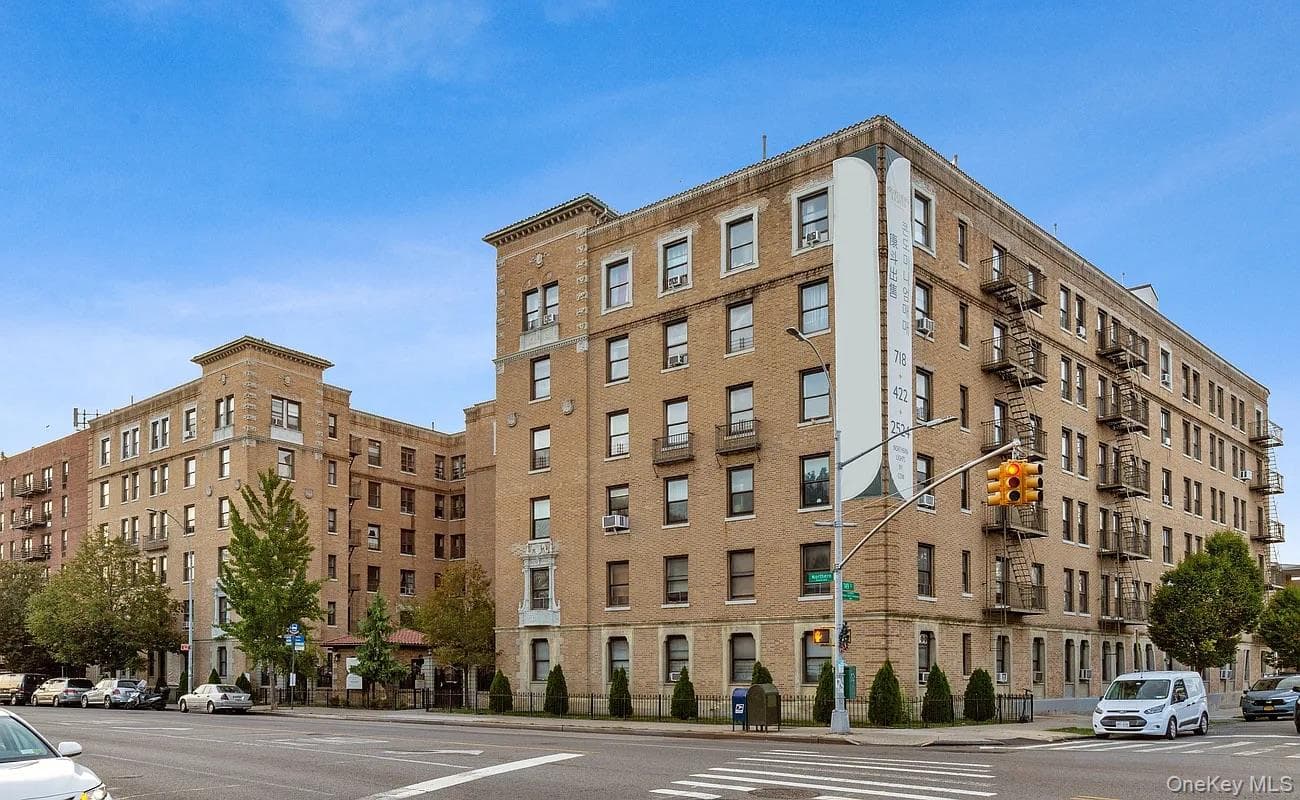 148-09 Northern Boulevard Unit: 1D photo 1