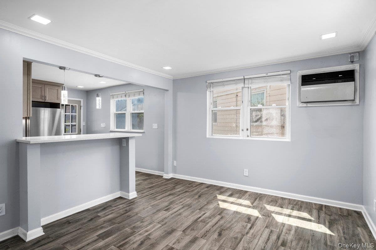 2566 Flint Avenue thumbnail 7