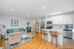 25 W Broadway Unit: 204 thumbnail 7