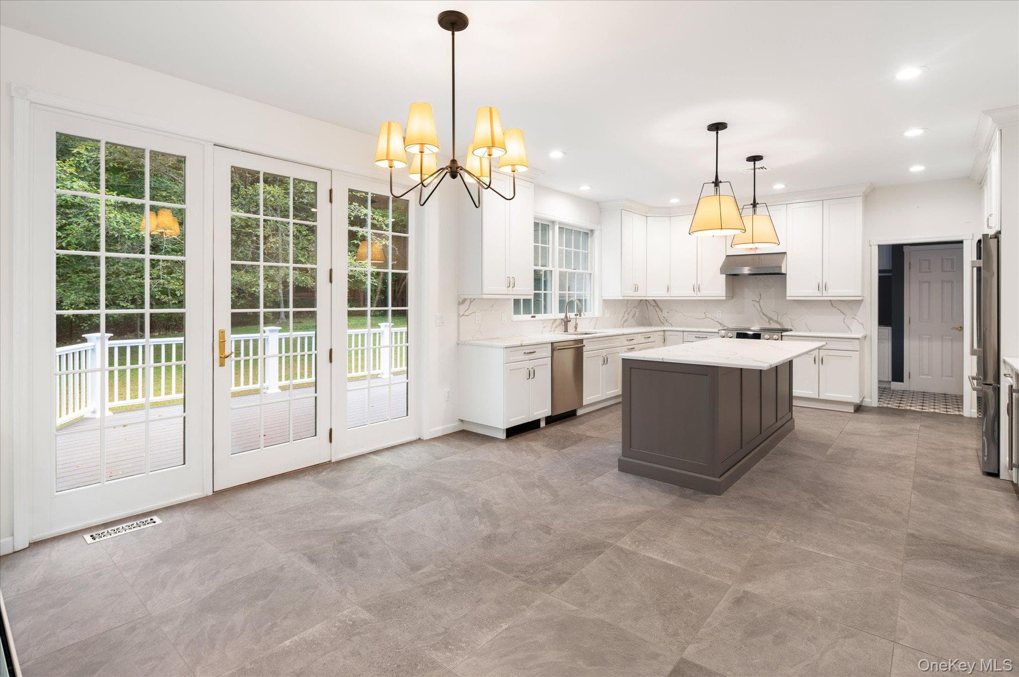 56 Londonderry Lane thumbnail 13