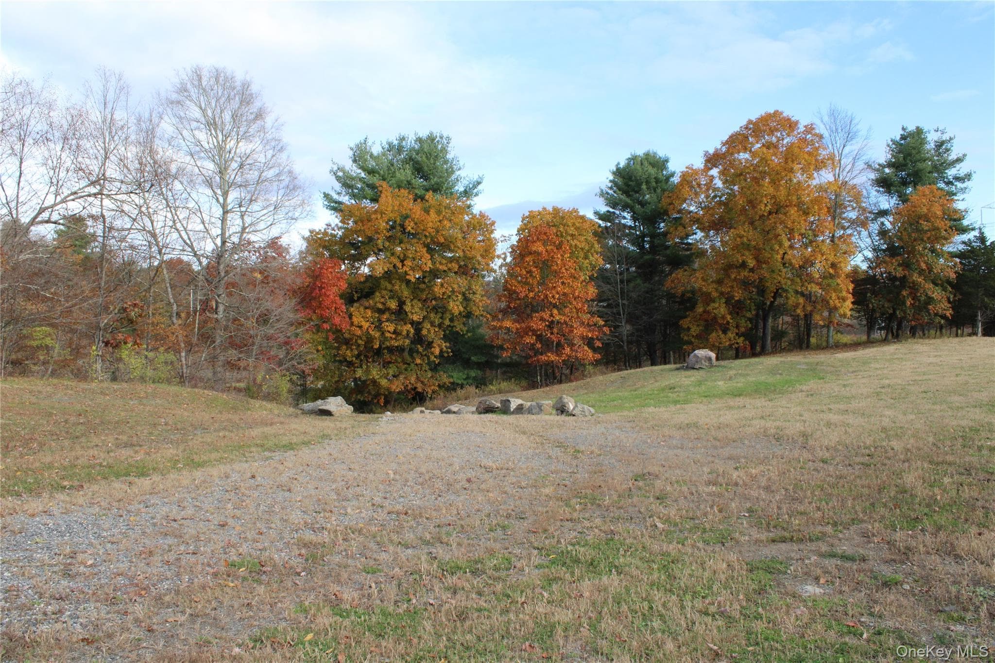 Round Lake Road thumbnail 7