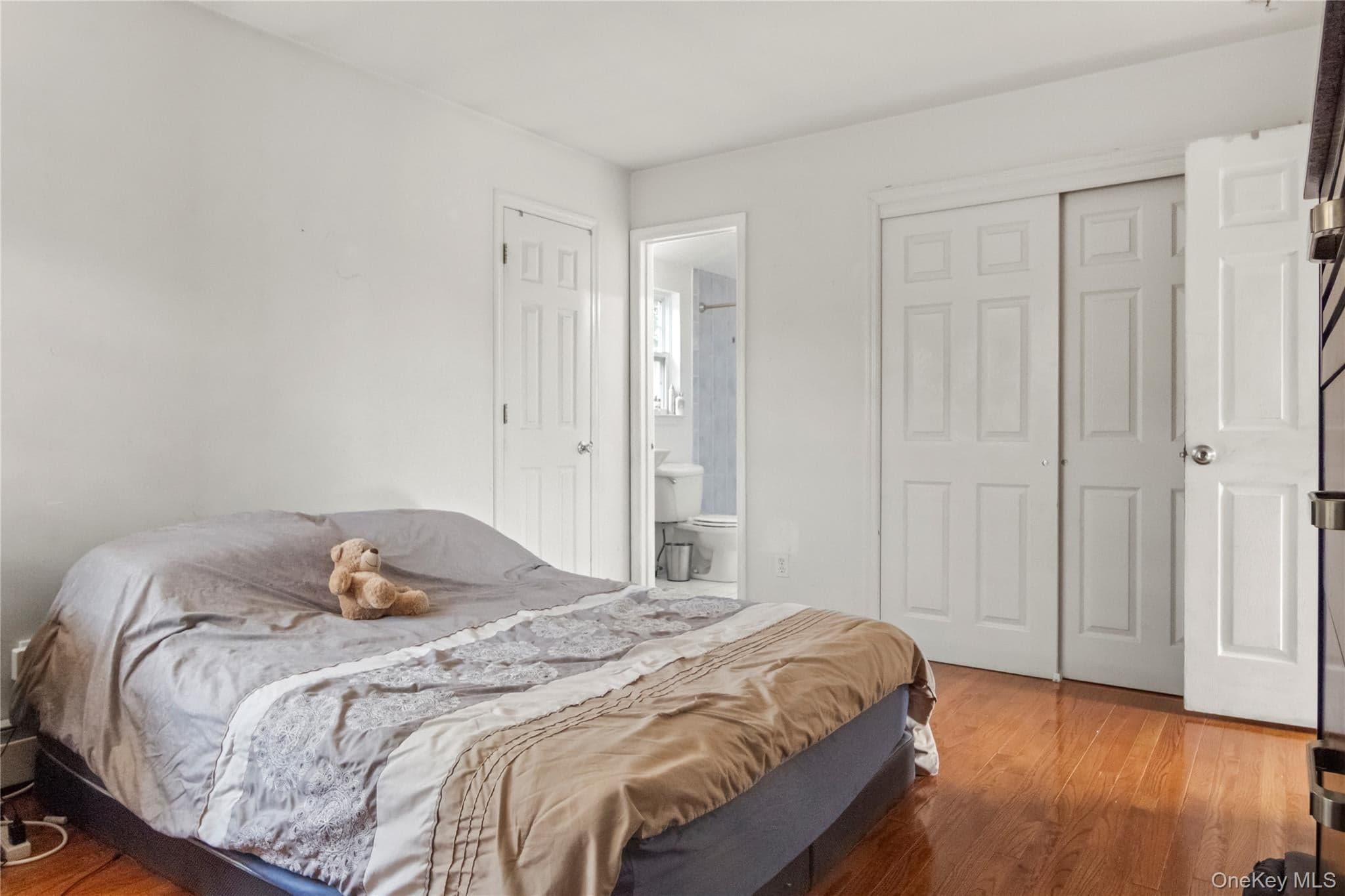 1056 Arthur Street thumbnail 7