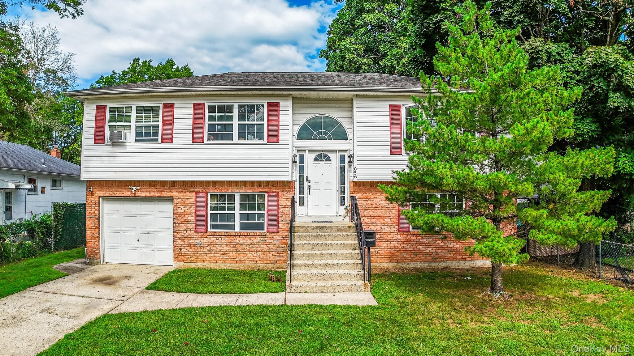 1056 Arthur Street, Uniondale