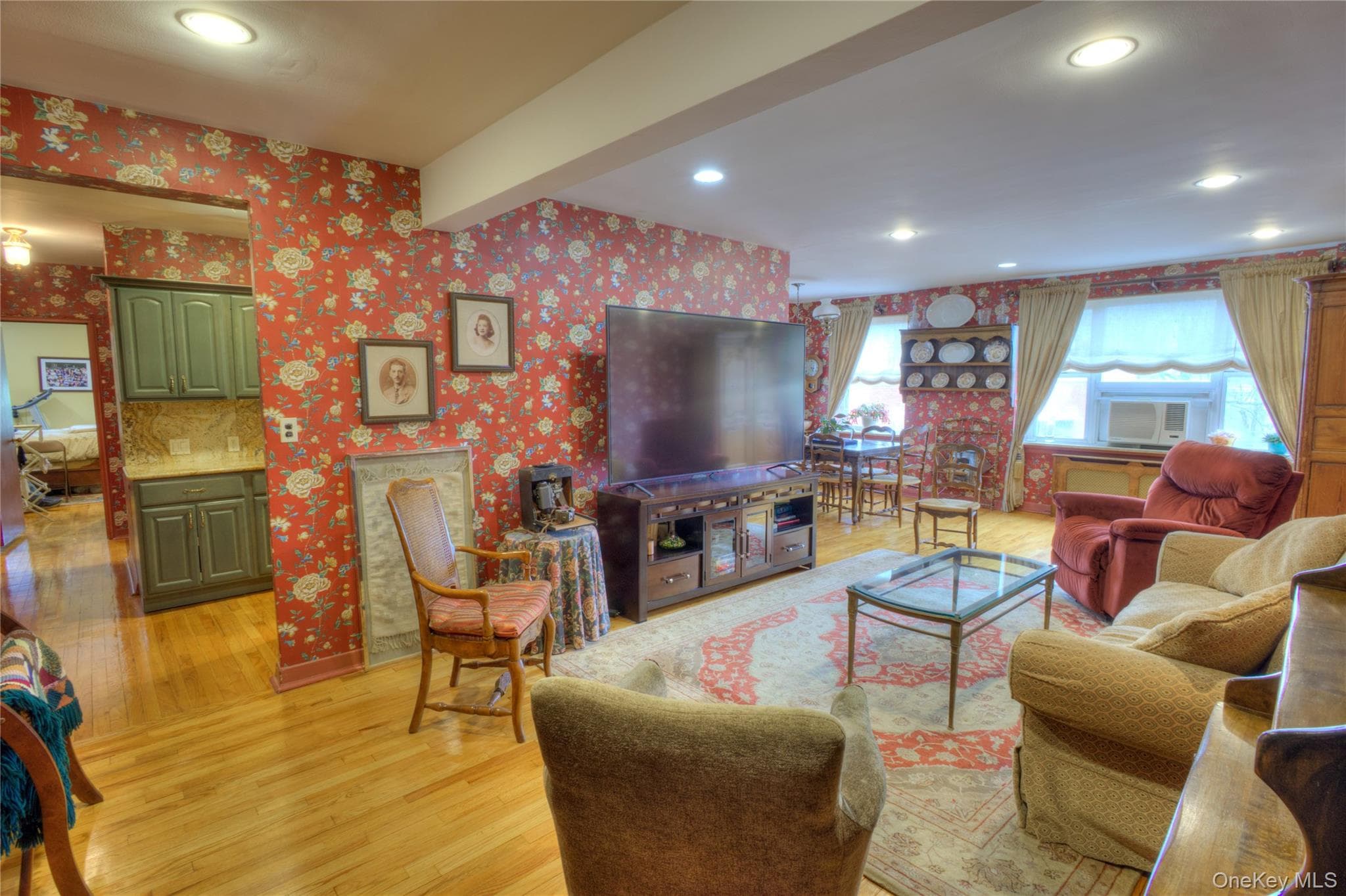75 S Middle Neck Road Unit: 4-G thumbnail 5