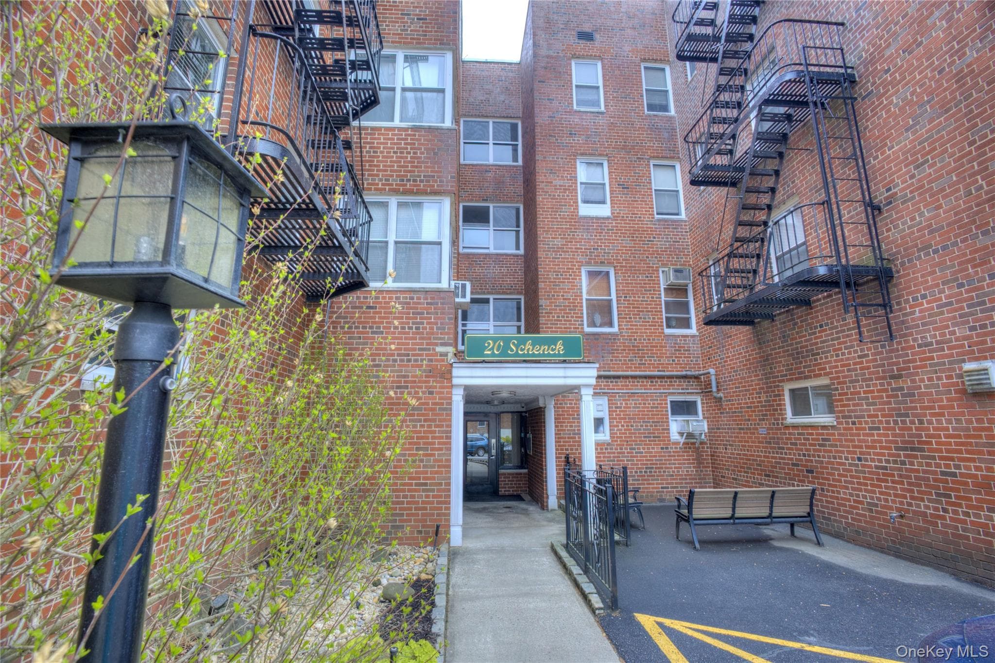 75 S Middle Neck Road Unit: 4-G thumbnail 3