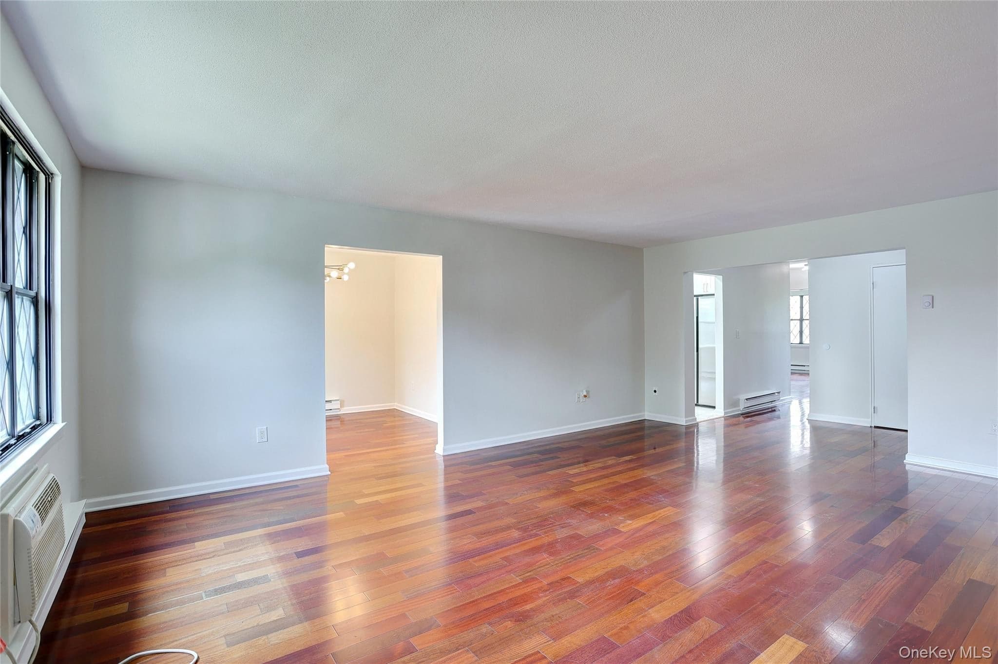 597 Sierra Vista Lane thumbnail 9