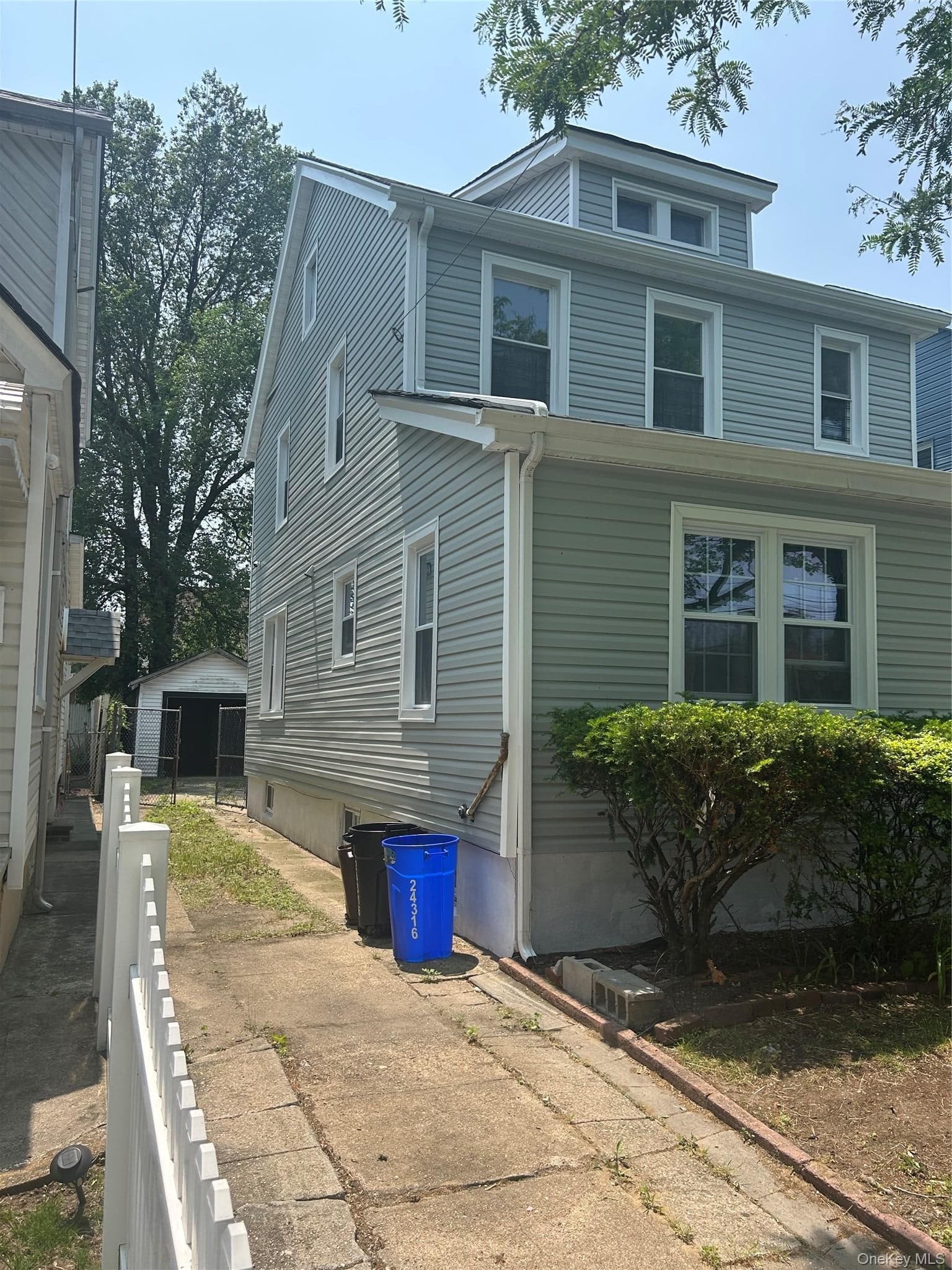 243-16 145th Avenue thumbnail 18