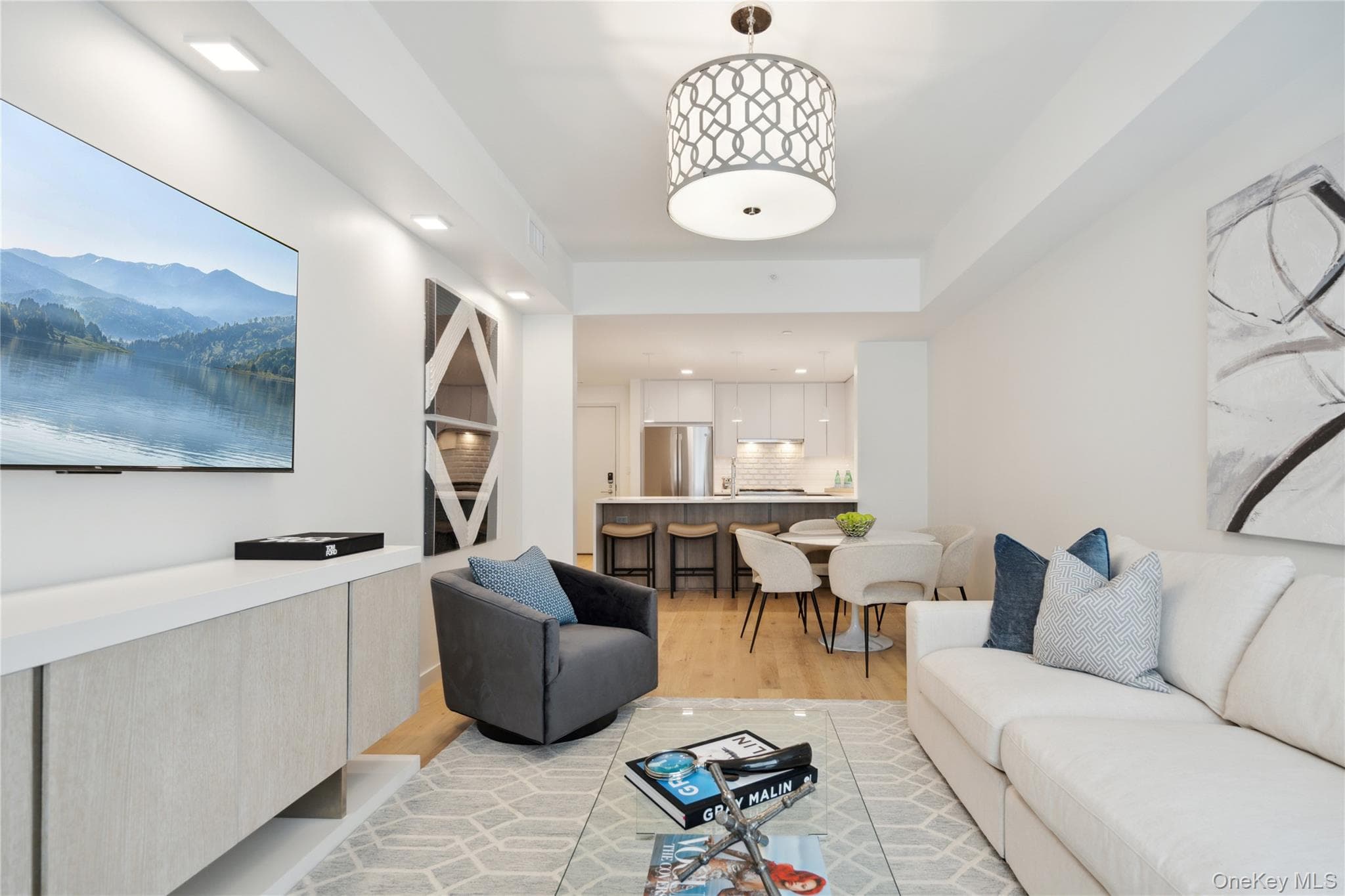218 Middle Neck Road Unit: 302 thumbnail 23