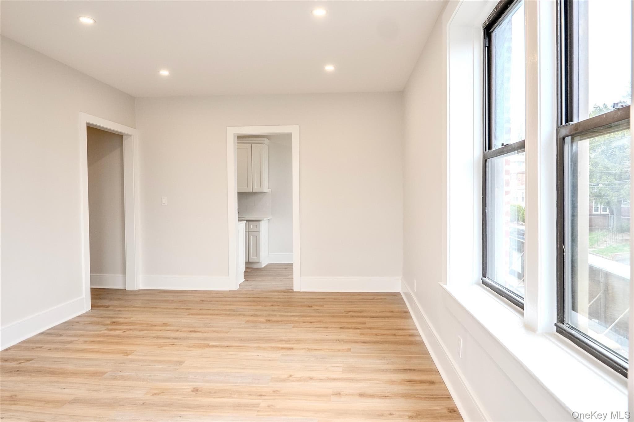 155-17 Sanford Avenue Unit: 5B thumbnail 8