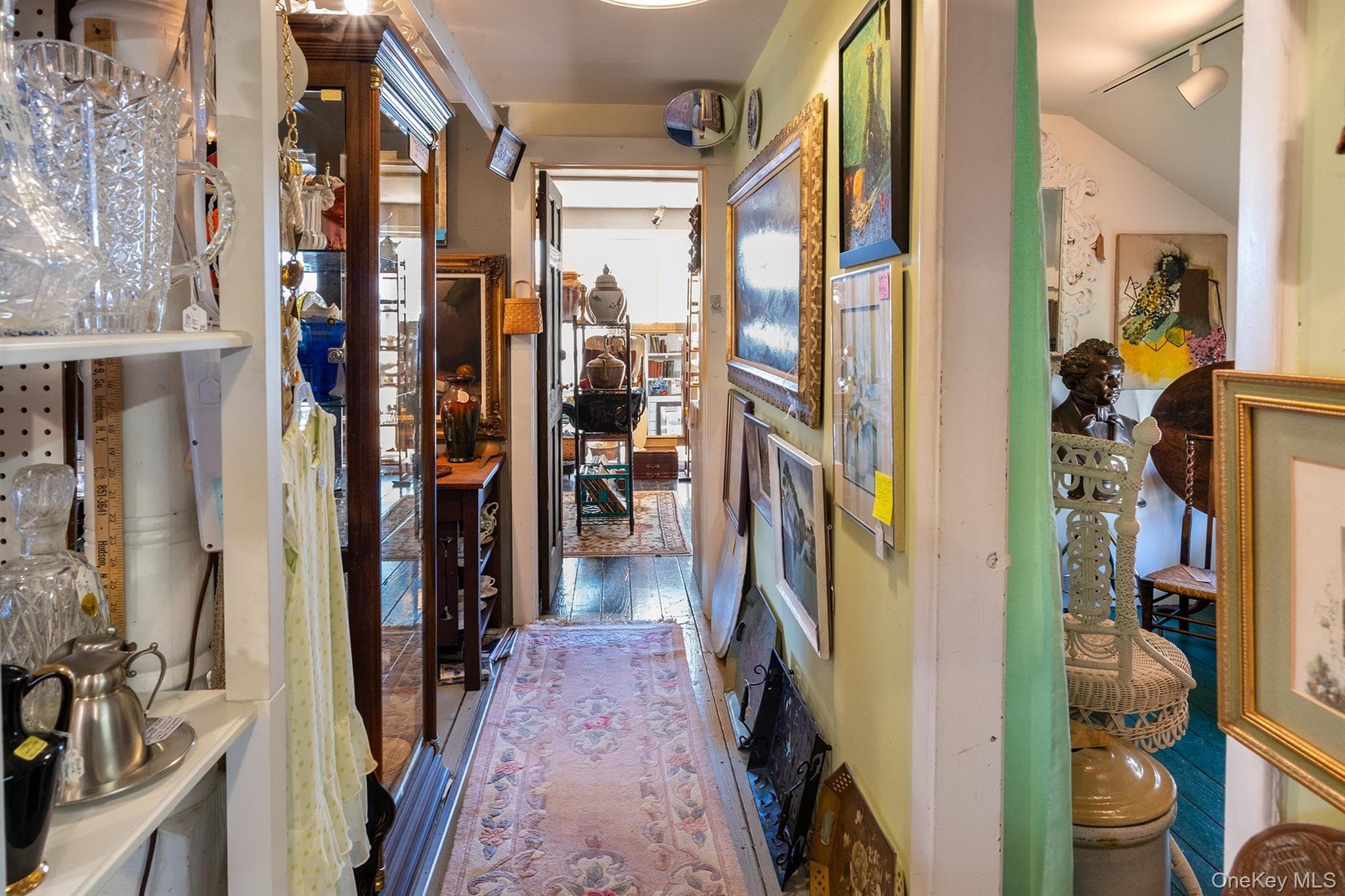 3301 Franklin Avenue thumbnail 33