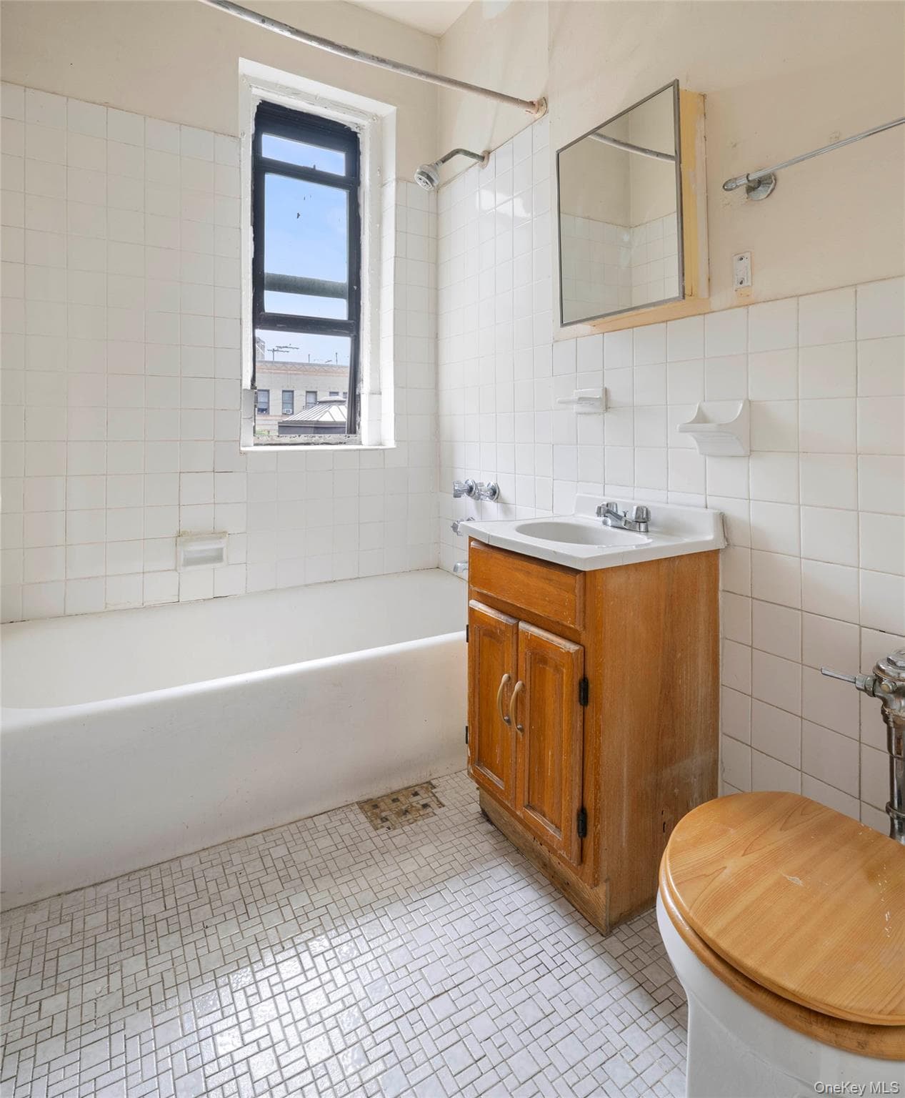 185 E 163rd Street Unit: E1 thumbnail 5