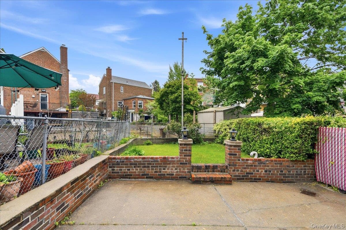 1432 Hobart Avenue thumbnail 3