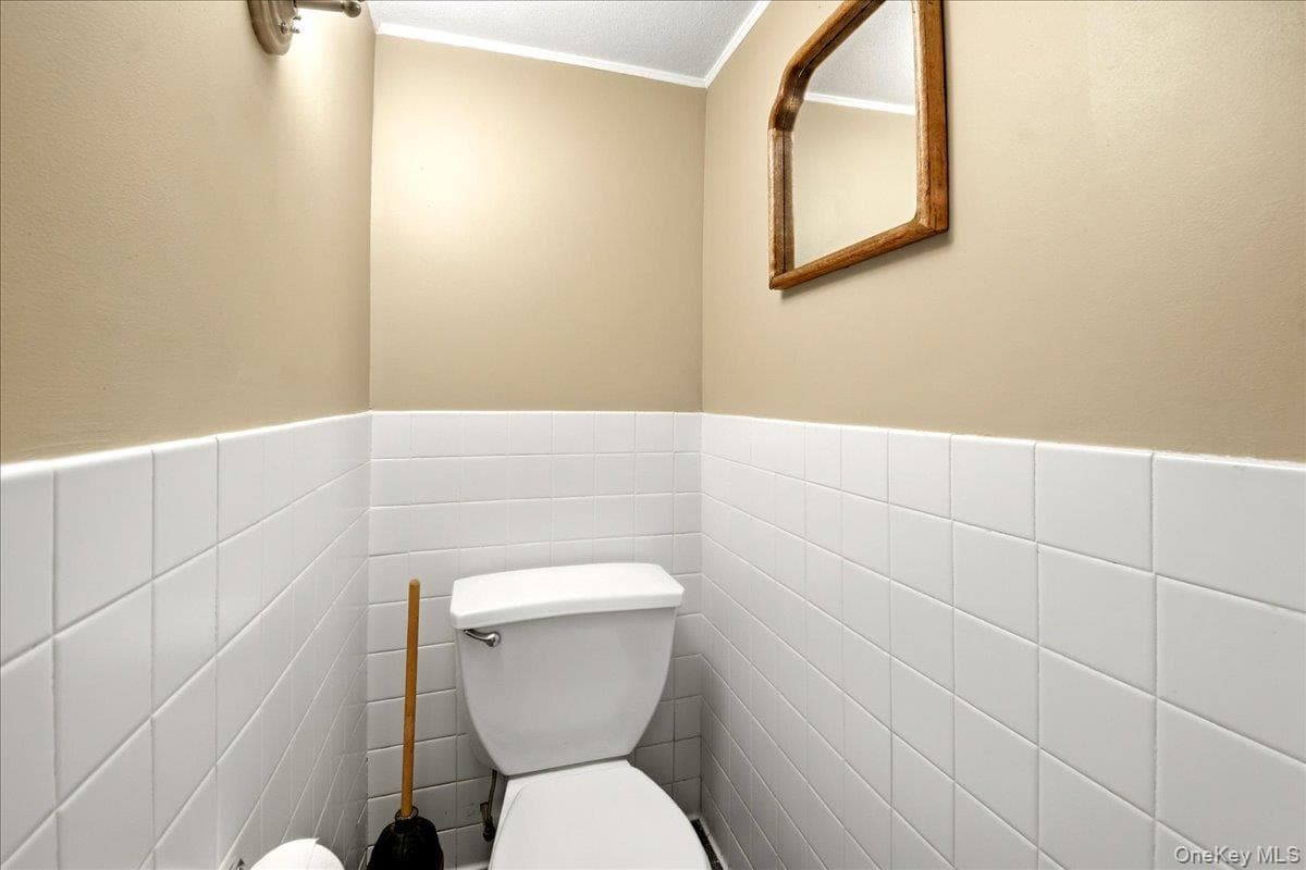 1432 Hobart Avenue thumbnail 23