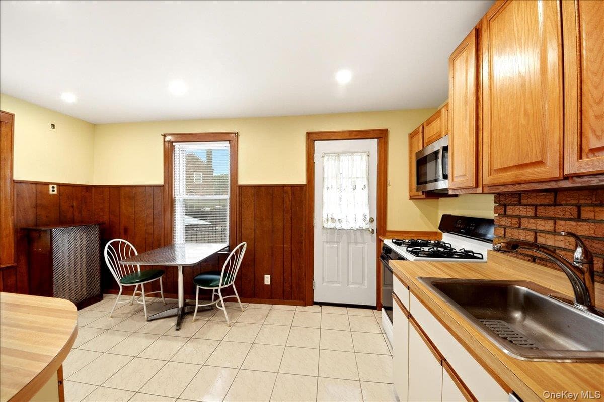 1432 Hobart Avenue thumbnail 10