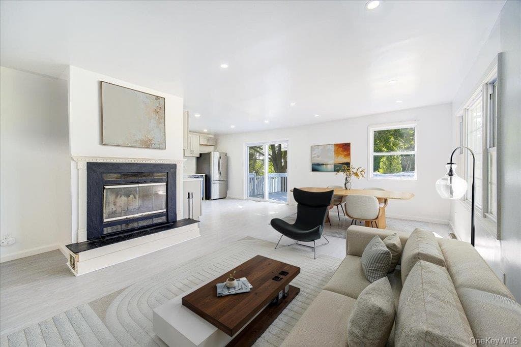 225 Knoell Road thumbnail 9