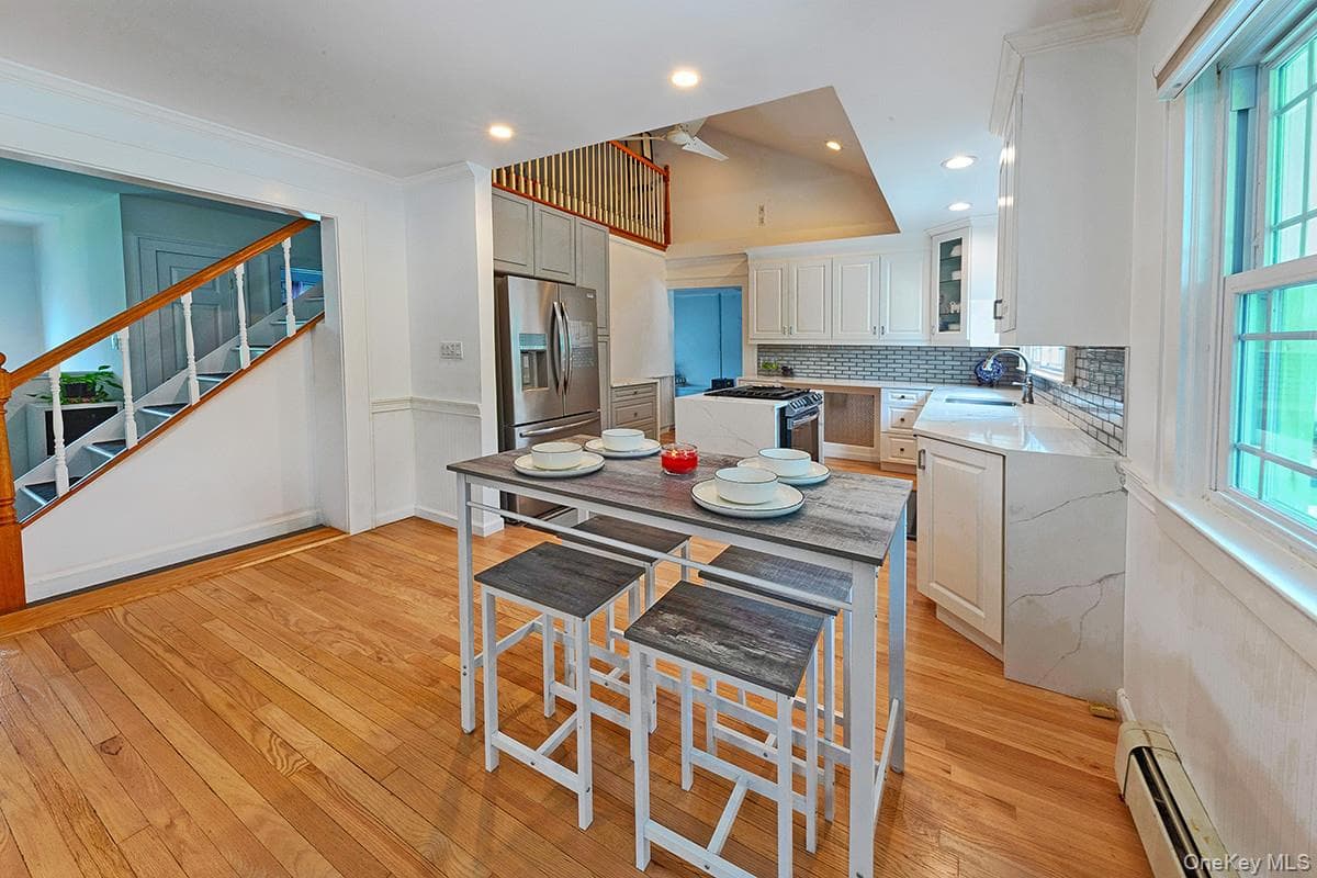 8 Van Cedar Street Unit: 8 thumbnail 7