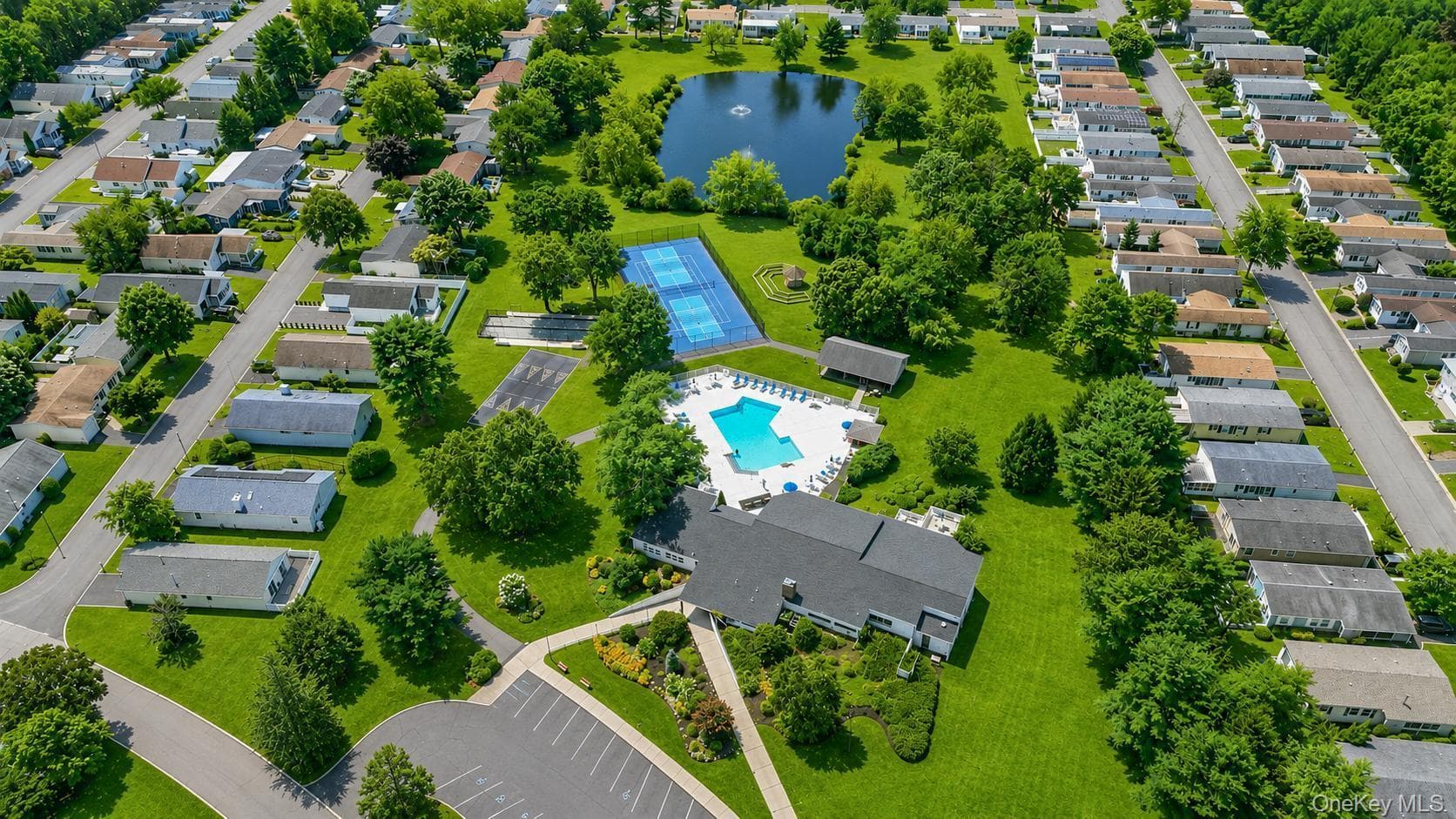 28 Greenwood Boulevard thumbnail 40