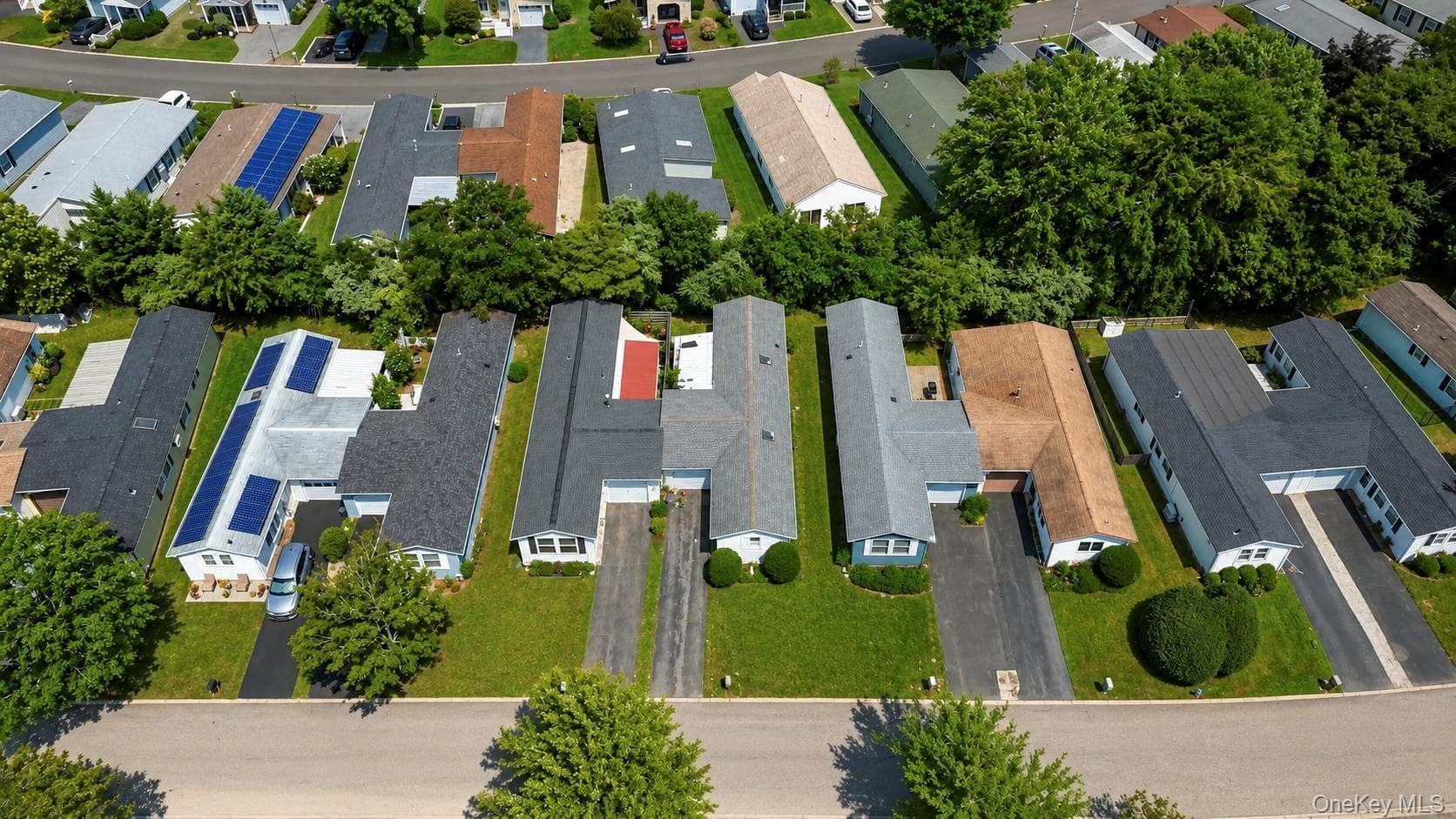 28 Greenwood Boulevard thumbnail 38
