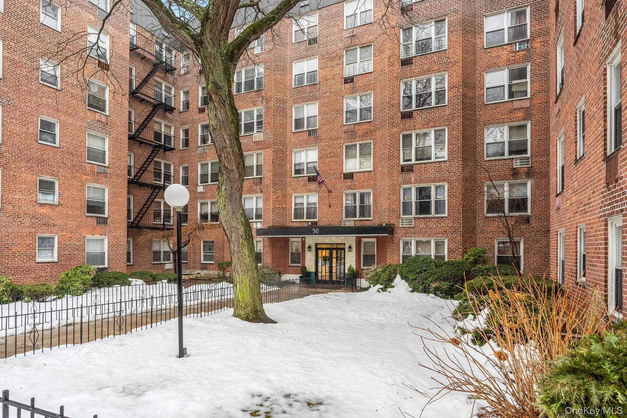 50 Fort Place Unit: A6A thumbnail 3