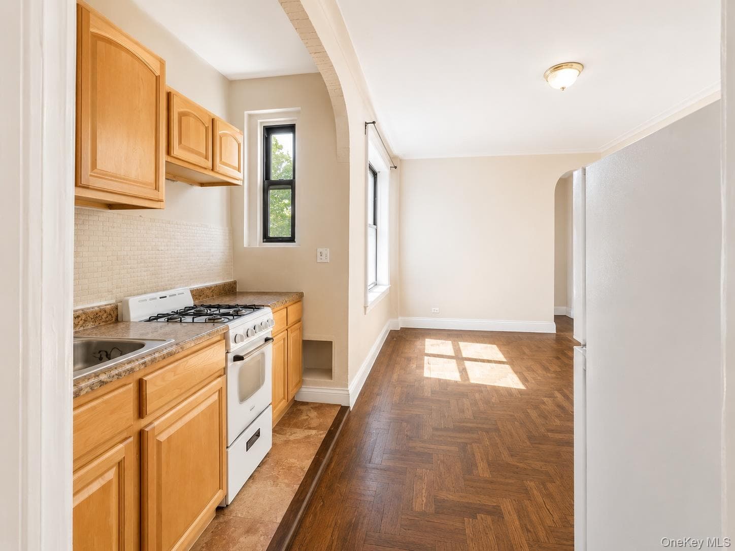 700 Oakland Place Unit: 5B photo 1