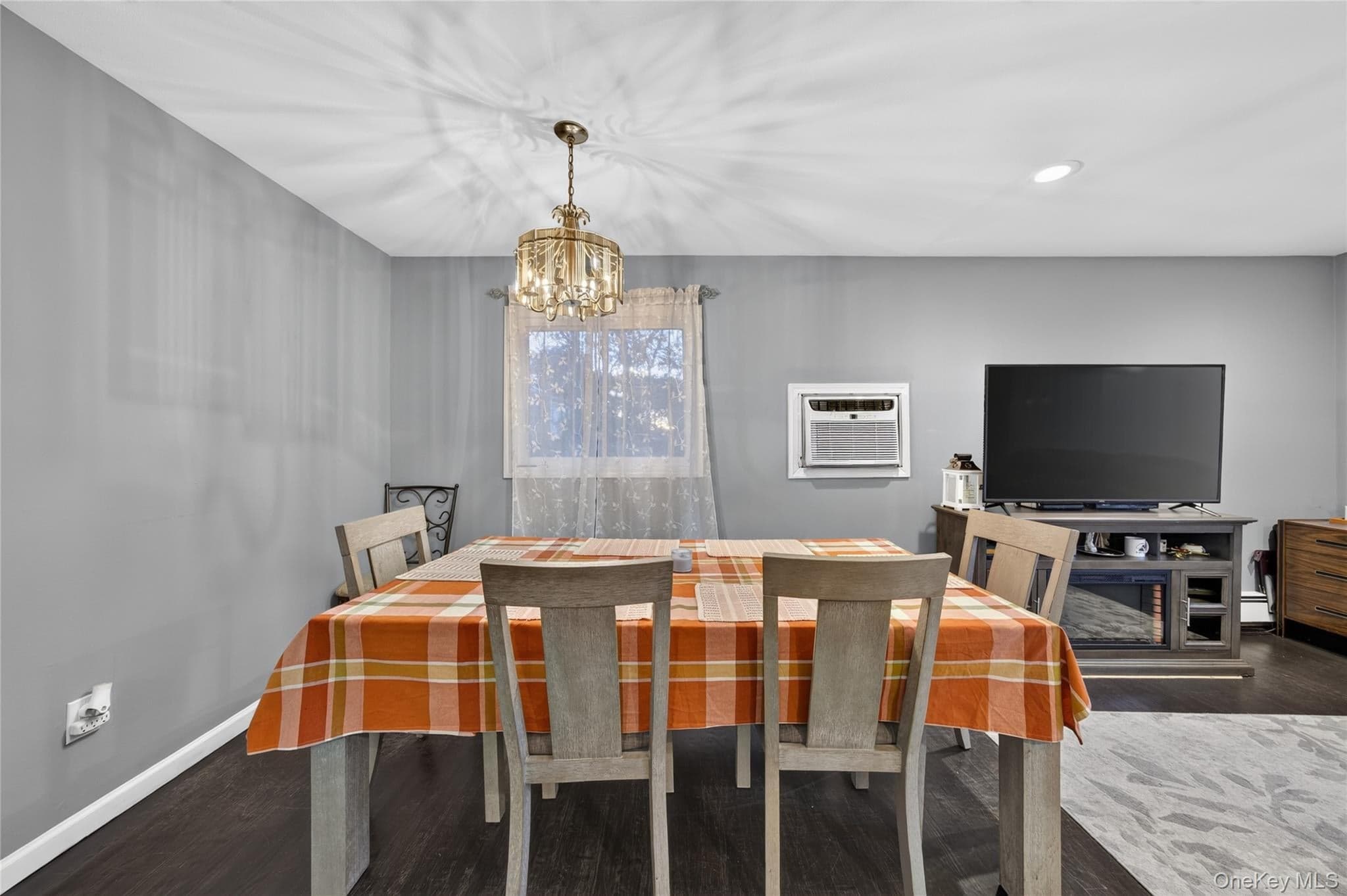 3 Jasper Avenue thumbnail 15