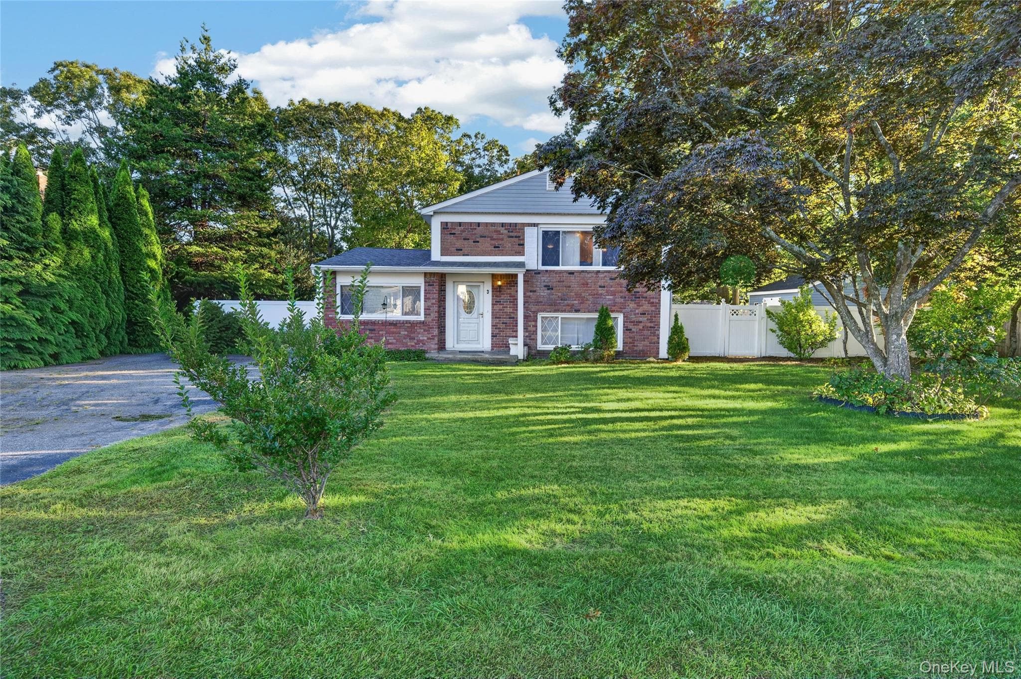 3 Jasper Avenue, Patchogue