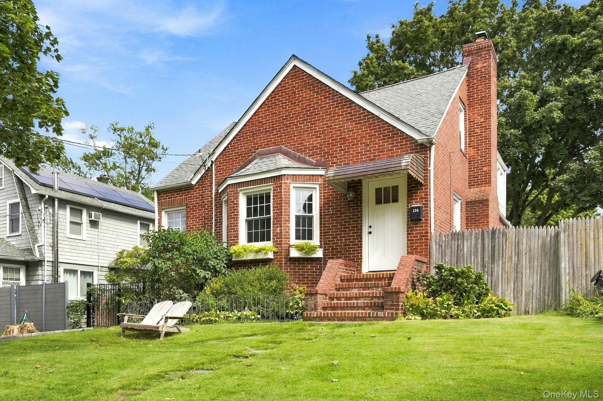 116 Wyman Avenue thumbnail 3