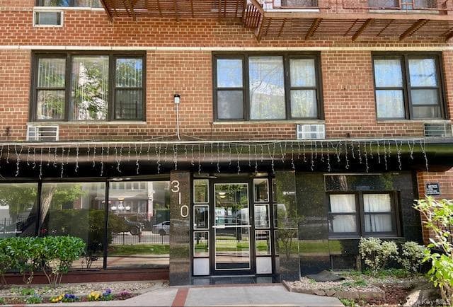 310 Lenox Road Unit: 4U photo 1