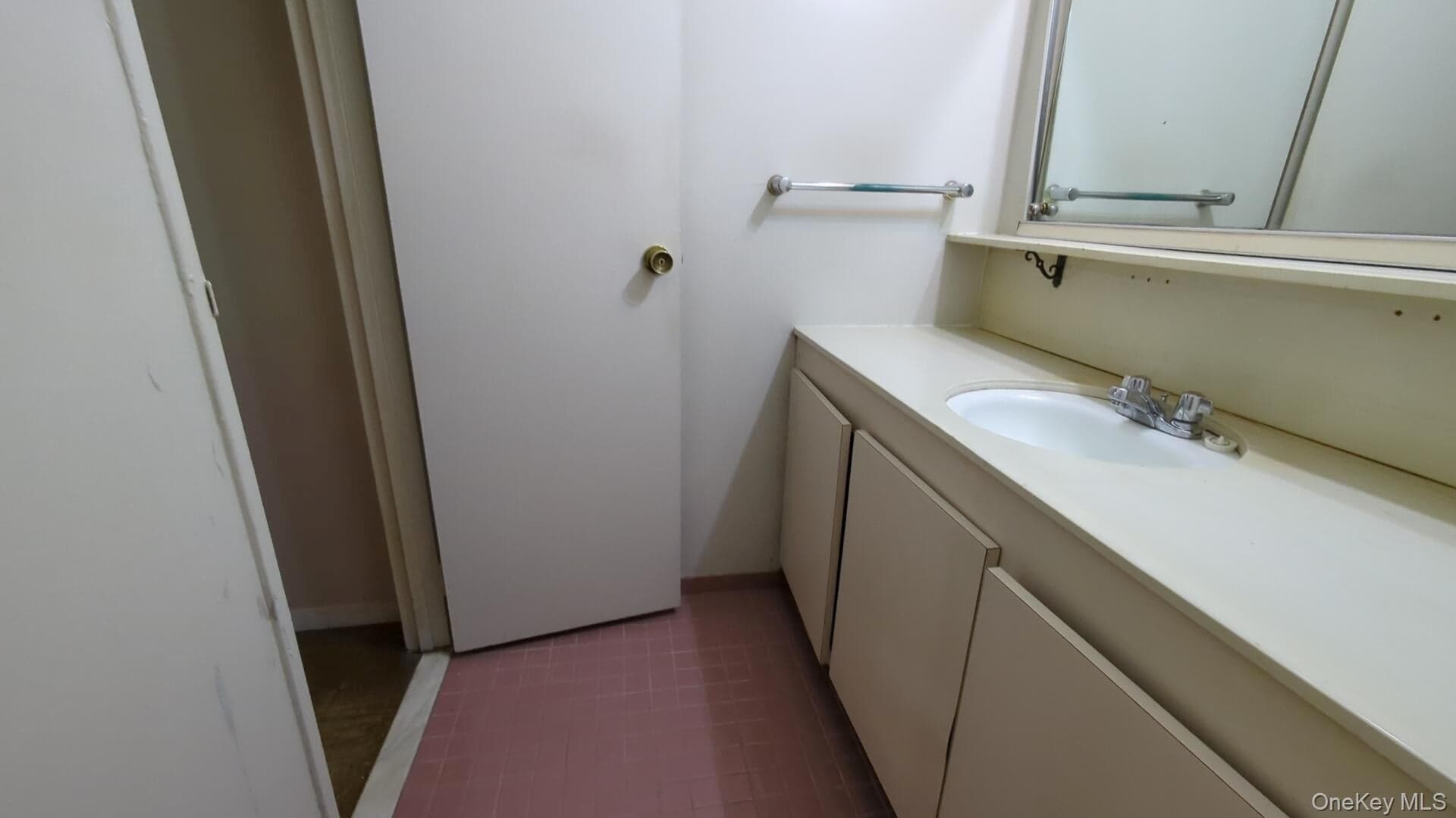 1101 Midland Avenue Unit: 228 thumbnail 13