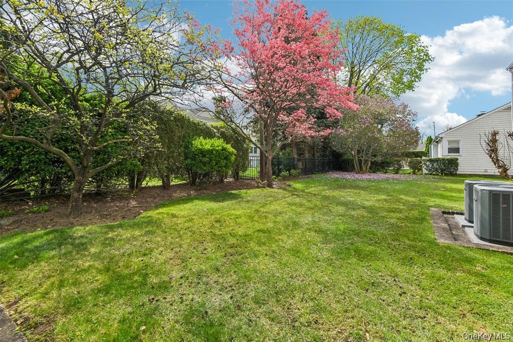 221 Kensington Road thumbnail 4