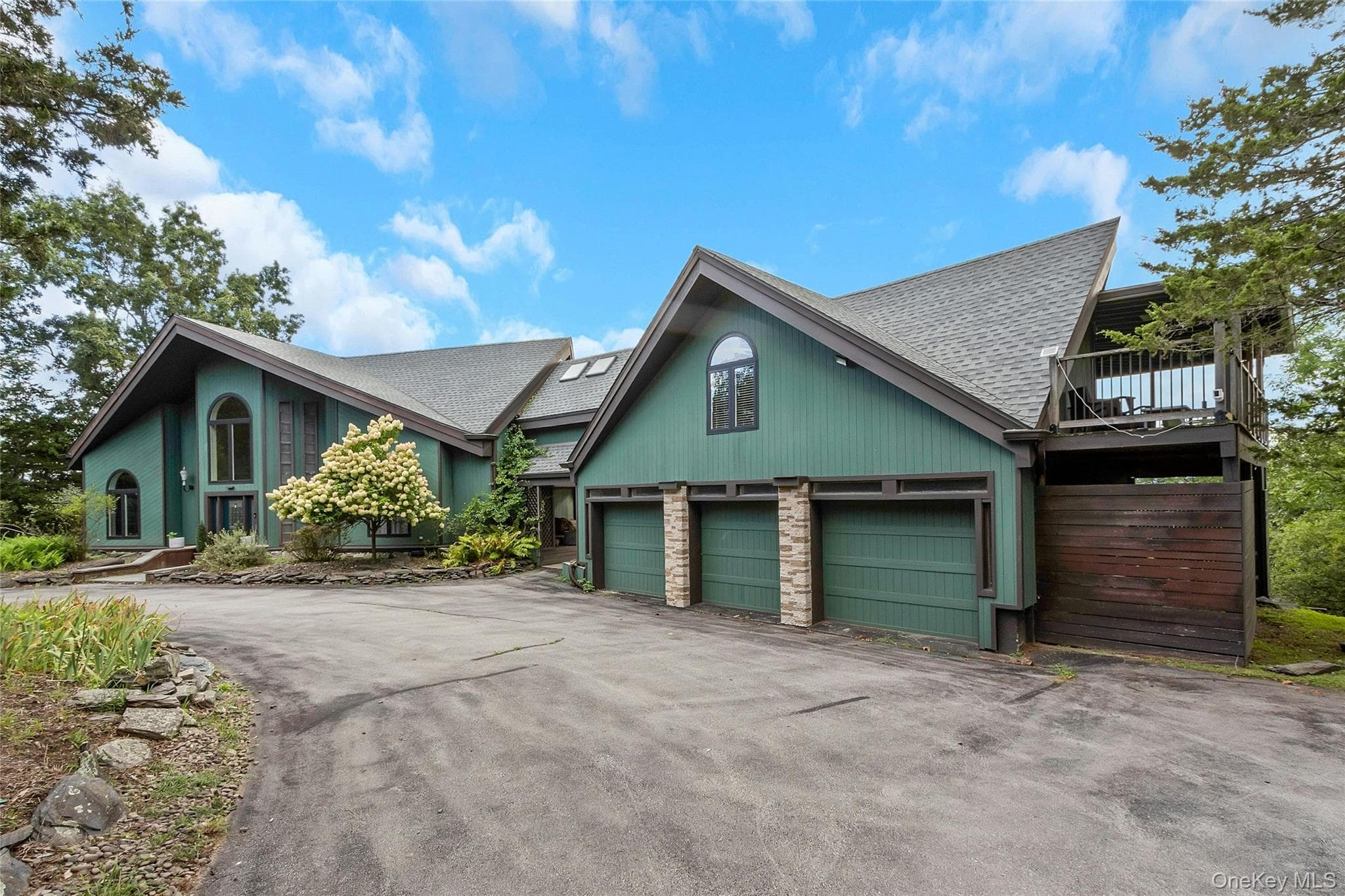 69 Cedar Pond Lane thumbnail 2