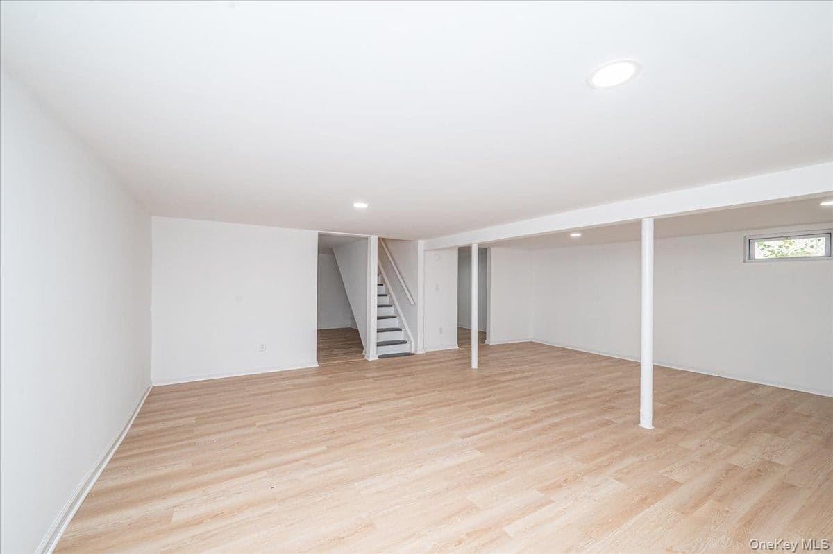 53 N 1st ST thumbnail 17