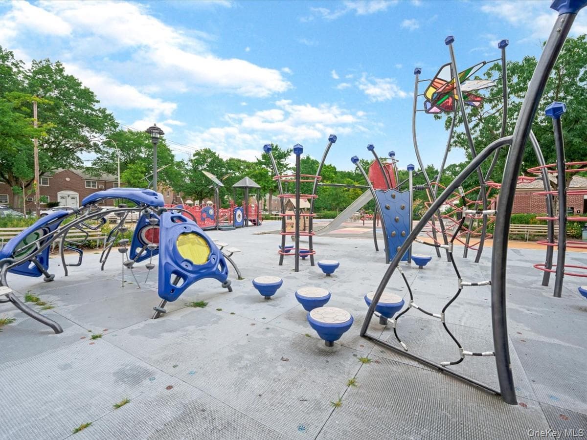 252-14 63rd Avenue Unit: 1337 thumbnail 18