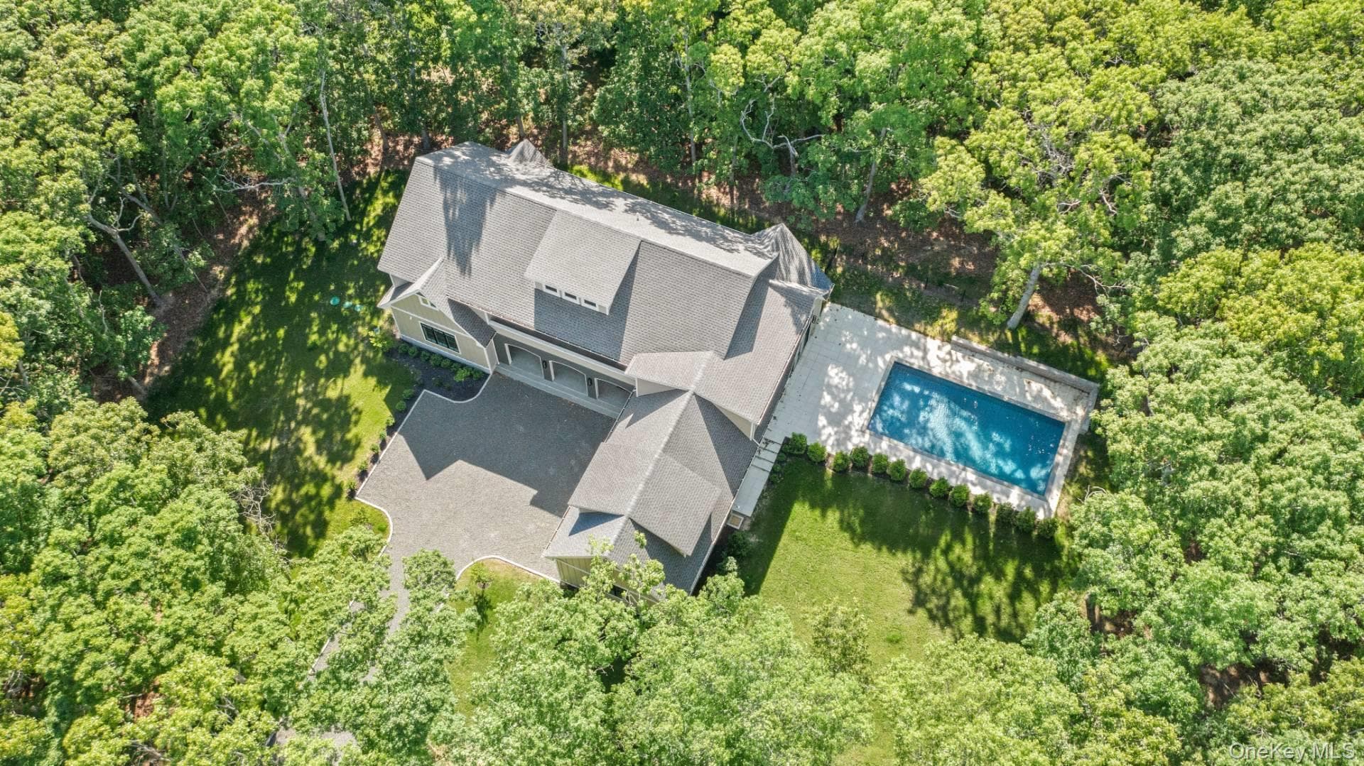 1355 Little Peconic Bay Road thumbnail 4