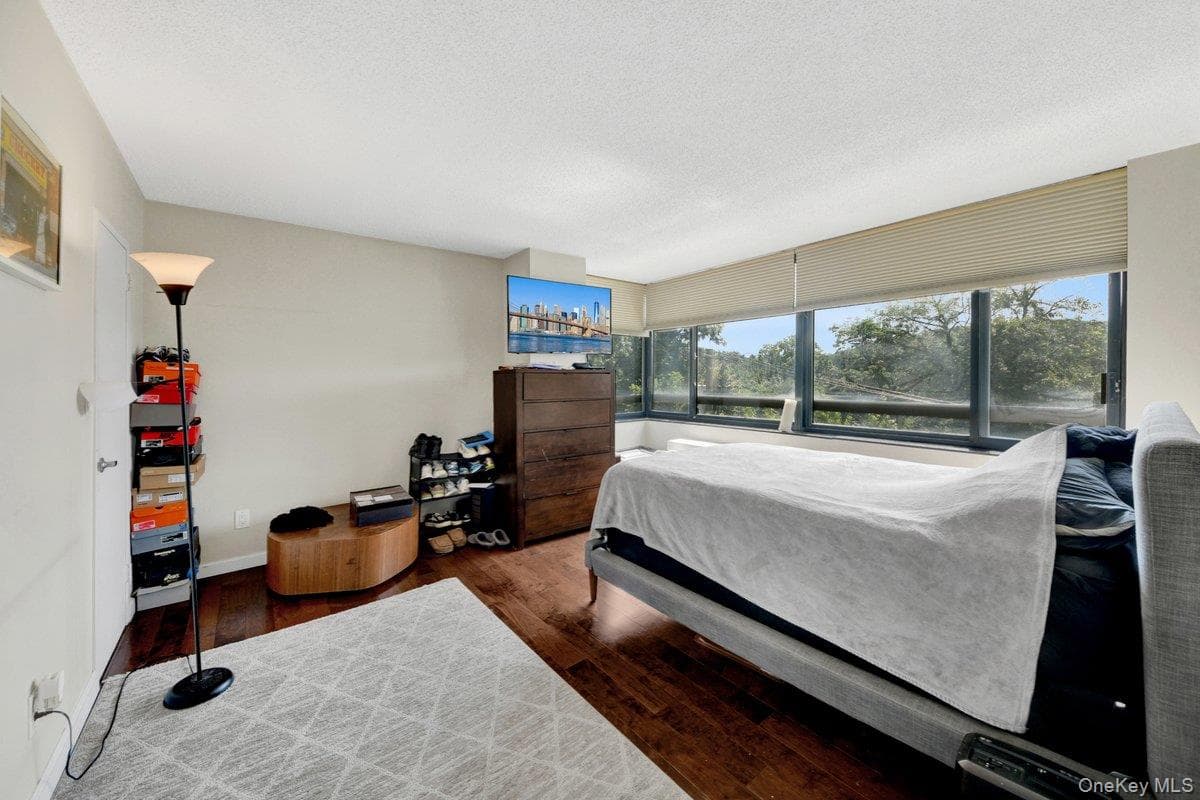2287 Johnson Avenue Unit: 4F thumbnail 7