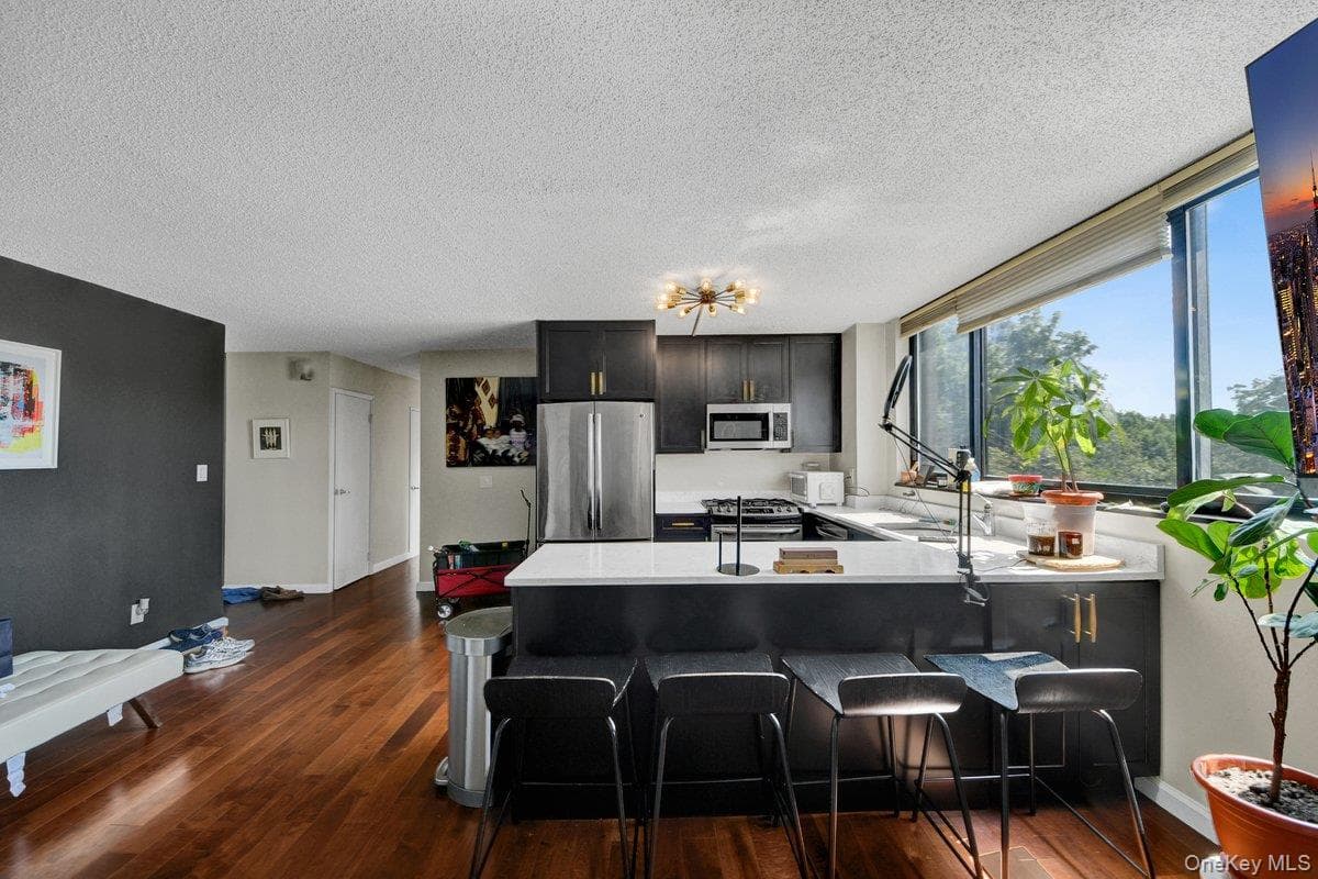 2287 Johnson Avenue Unit: 4F thumbnail 3
