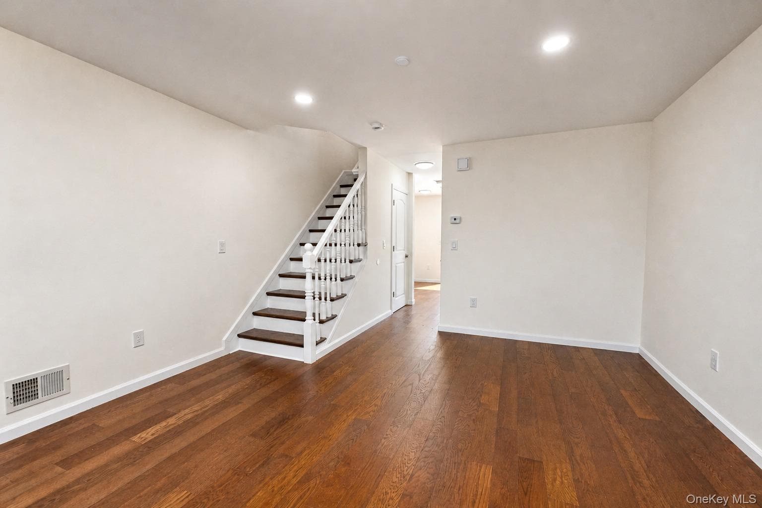 7306 Amboy Road thumbnail 5