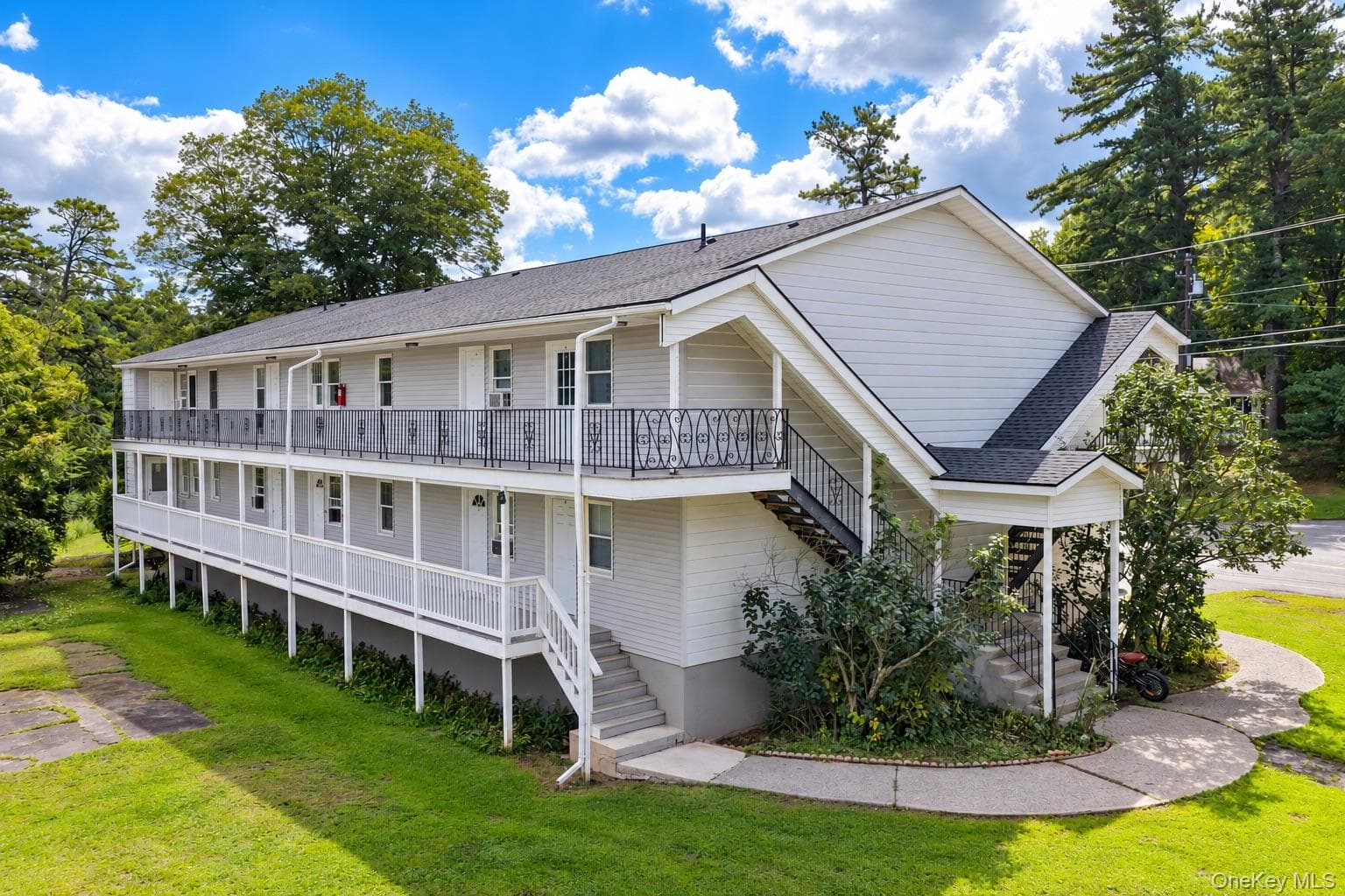 764-766 Mountain Avenue thumbnail 3