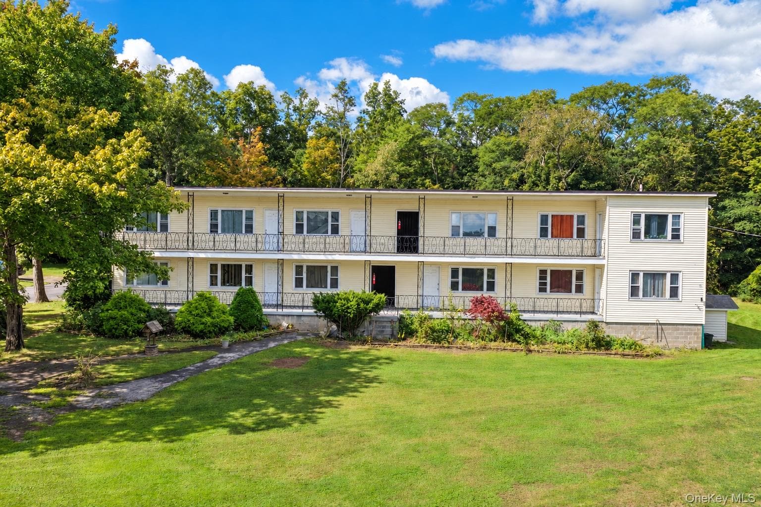 764-766 Mountain Avenue thumbnail 5