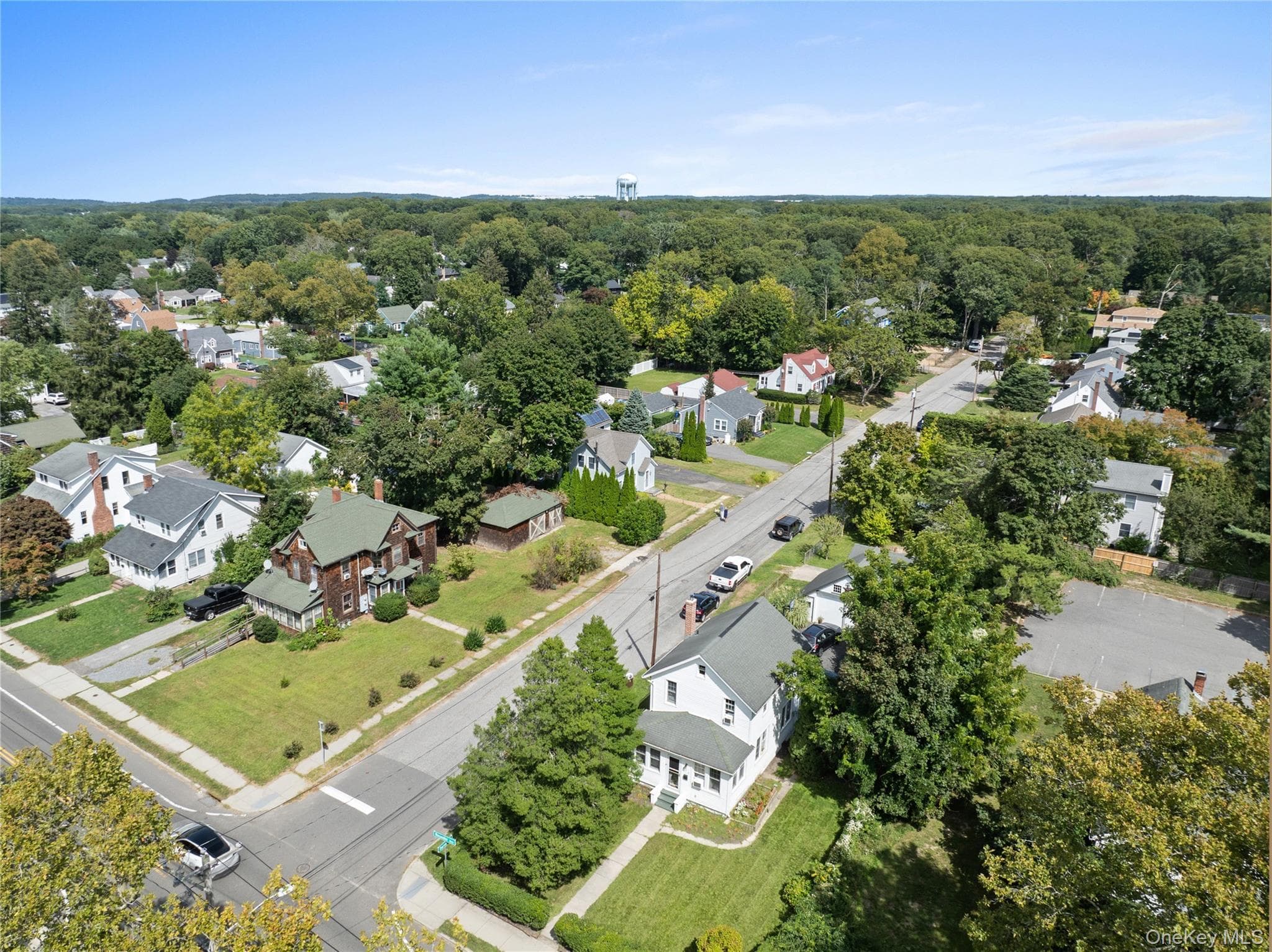 992 Roanoke Avenue thumbnail 5
