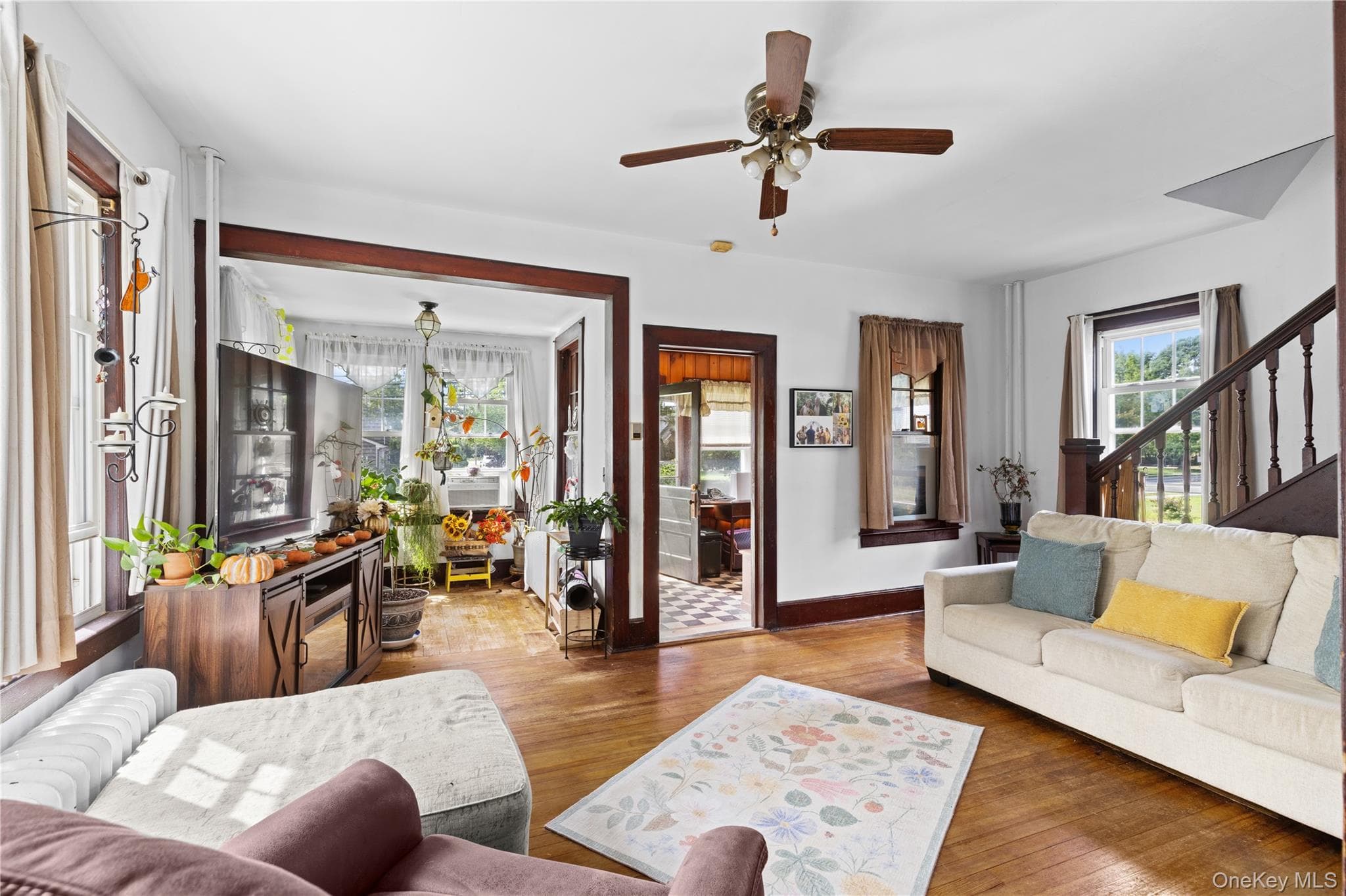 992 Roanoke Avenue thumbnail 6