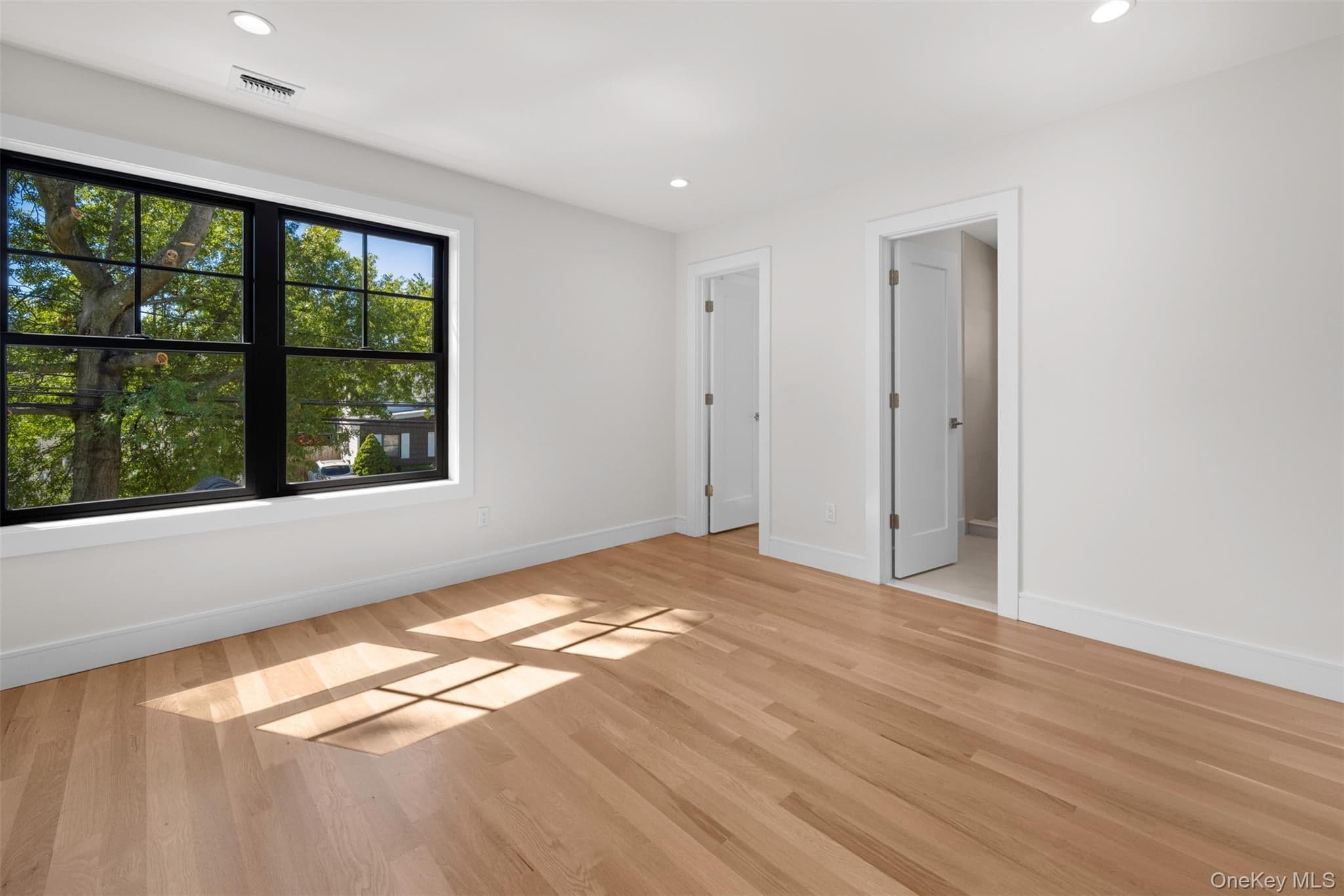 97 Broadmoor Lane thumbnail 21