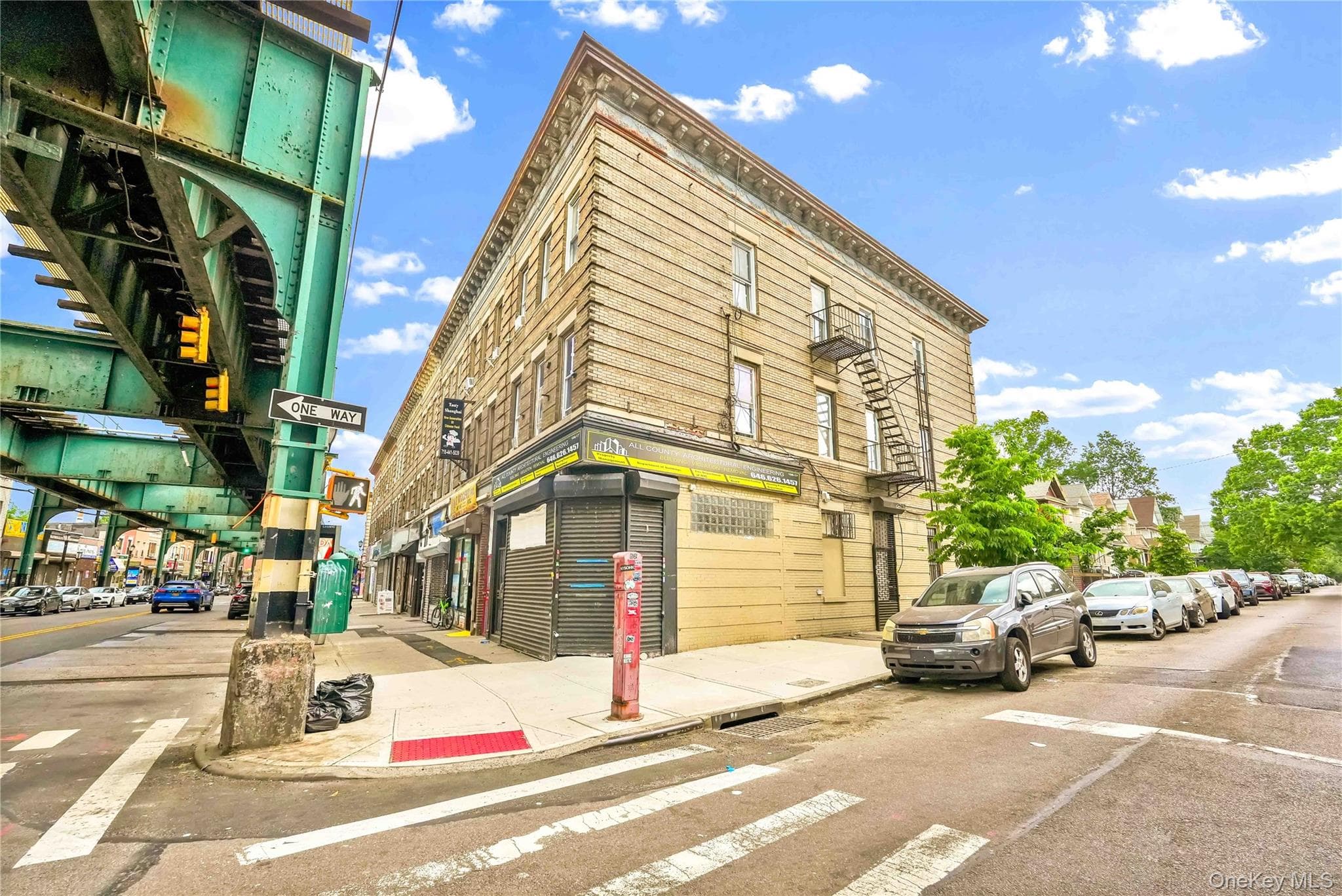 106-17 Jamaica Avenue, Richmond Hill